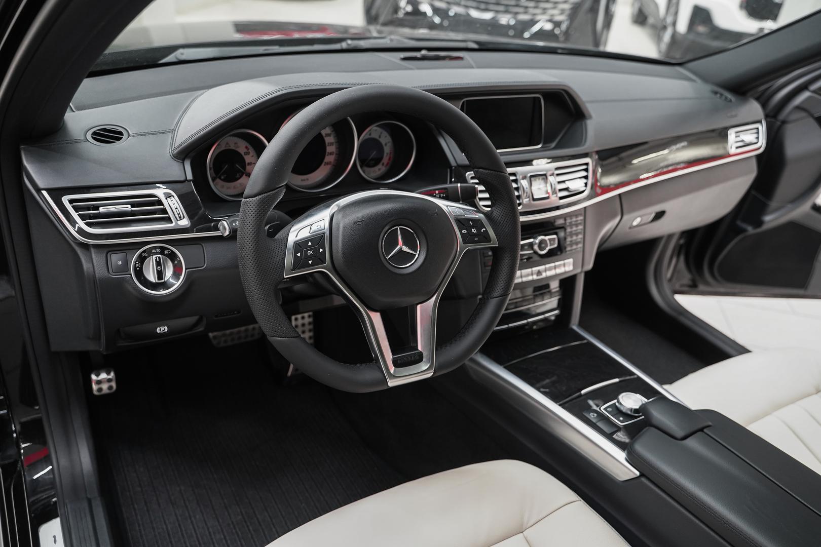 Mercedes-Benz E-Класс 2014, черный, ДЦ Орехово