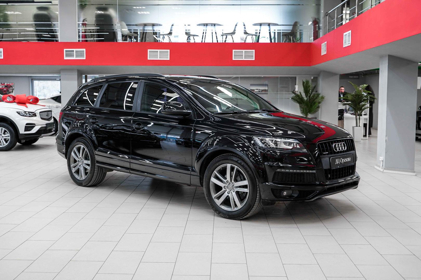 Audi Q7 2013, черный, ДЦ Орехово