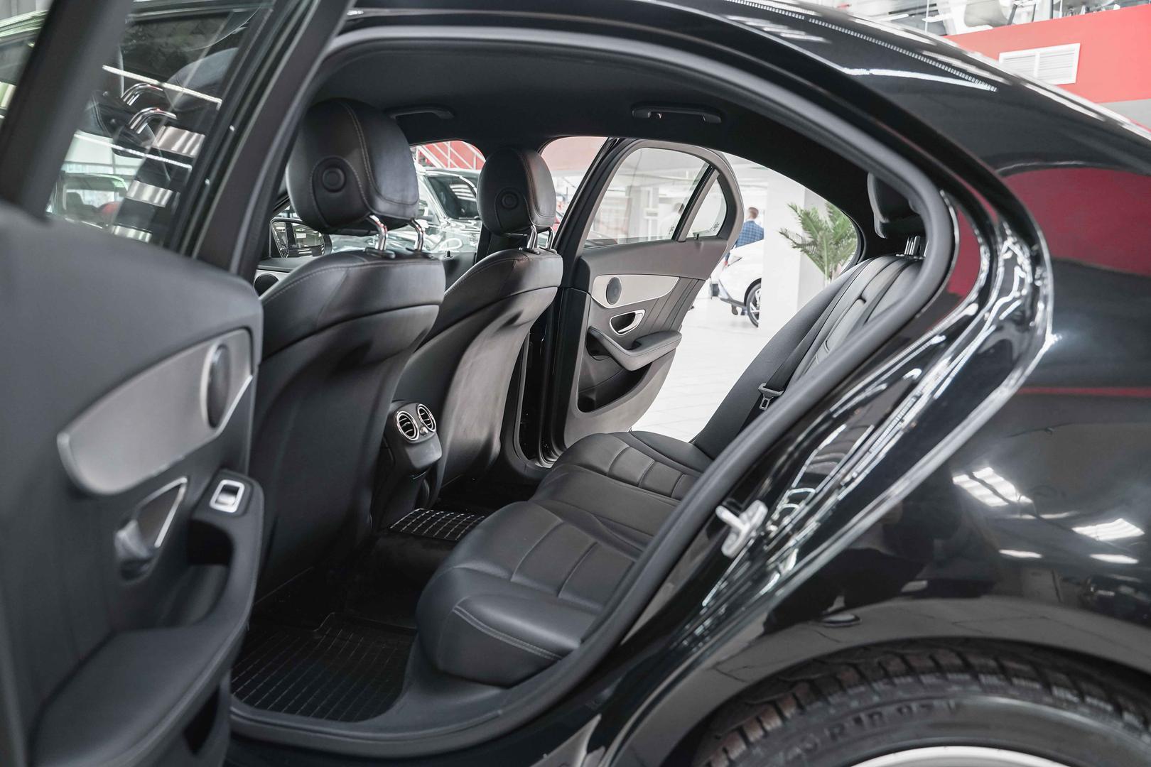 Mercedes-Benz C-Класс 2016, черный, ДЦ Орехово