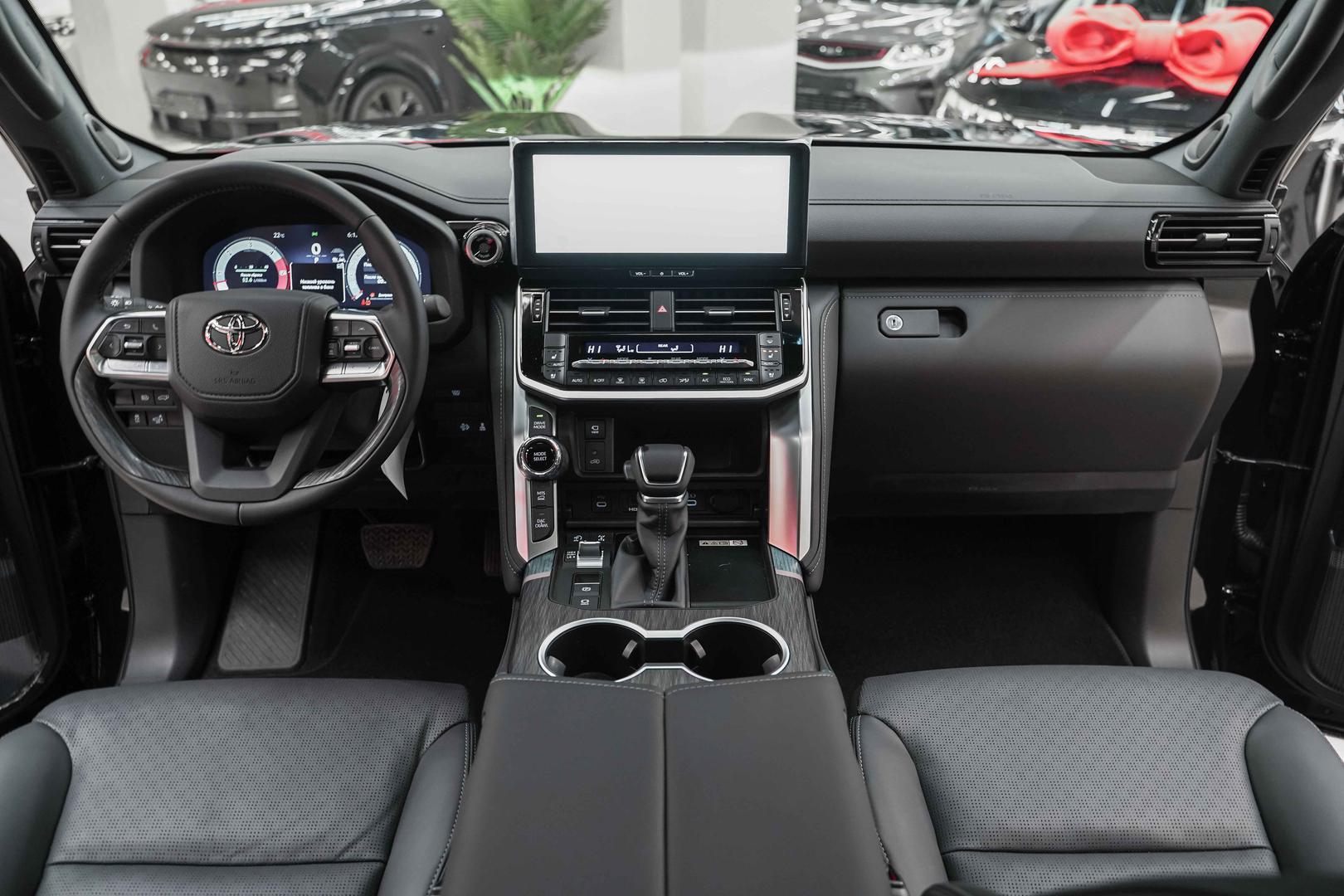 Toyota Land Cruiser 2025, черный, ДЦ Орехово
