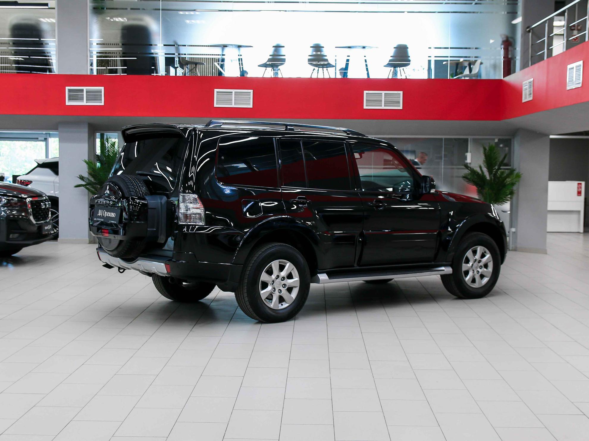 Mitsubishi Pajero 2013, черный, ДЦ Орехово