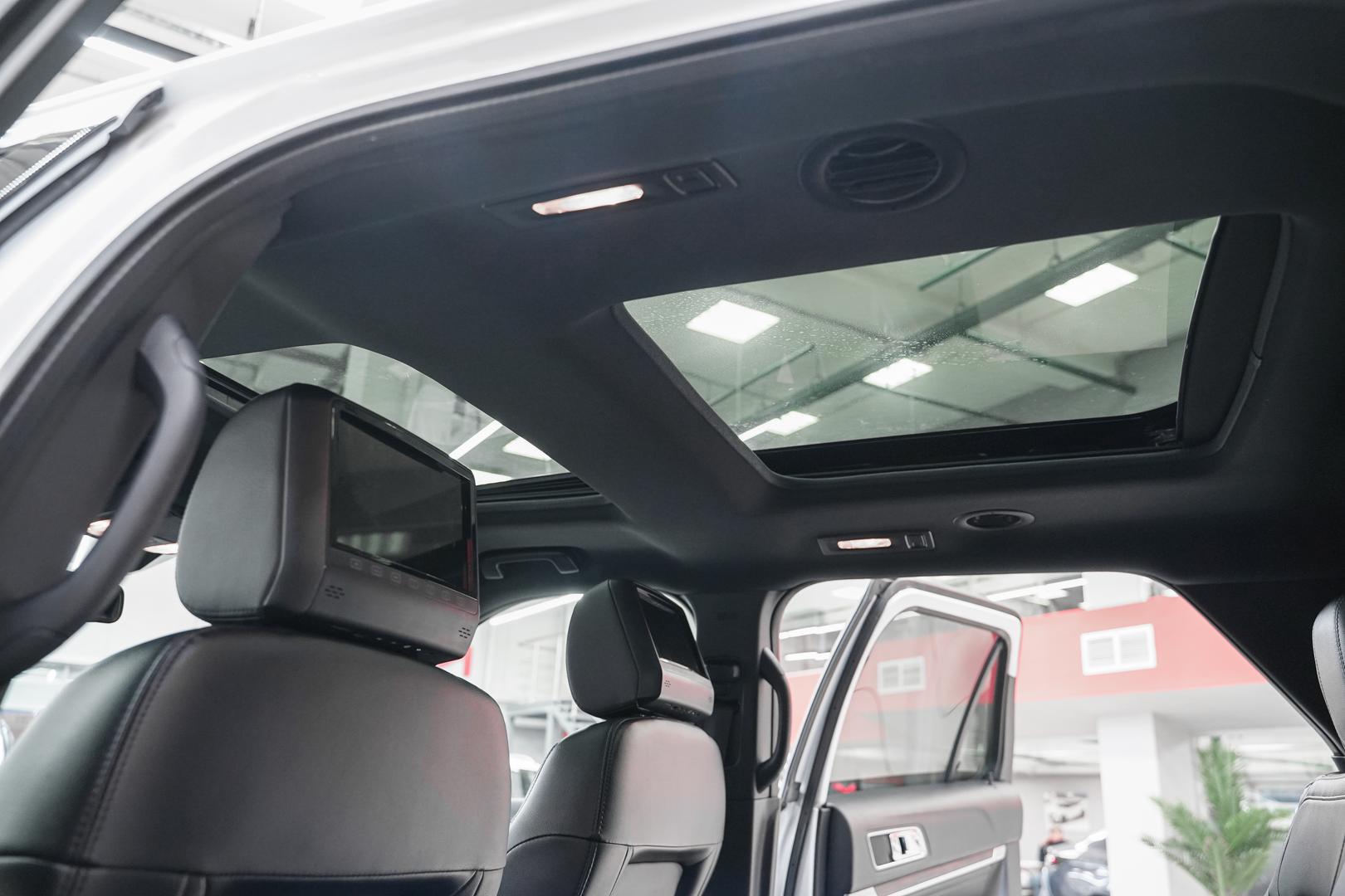 Ford Explorer 2017, белый, ДЦ Орехово