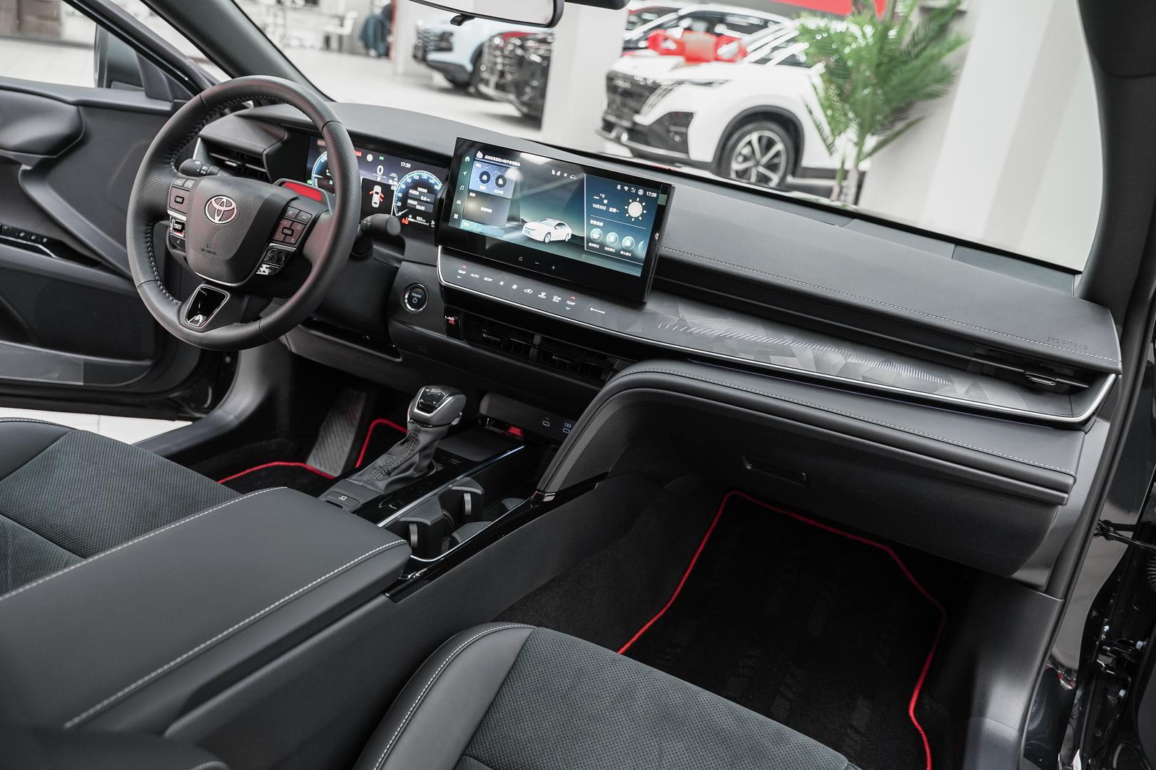Toyota Camry 2025, черный, ДЦ Орехово