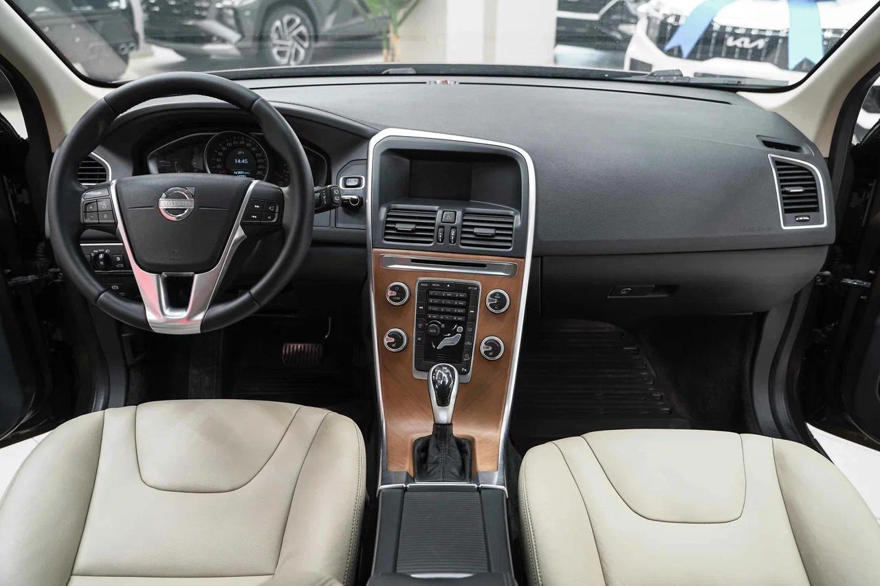 Volvo XC60 2014, коричневый, ДЦ Орехово