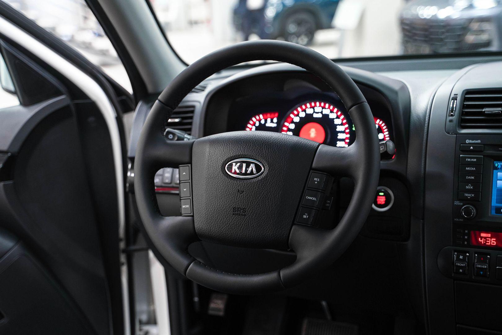 Kia Mohave 2012, белый, ДЦ Орехово