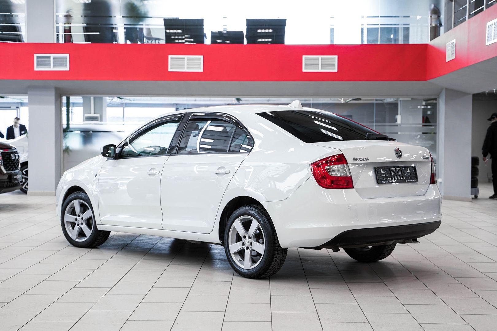 Skoda Rapid 2015, белый, ДЦ Орехово