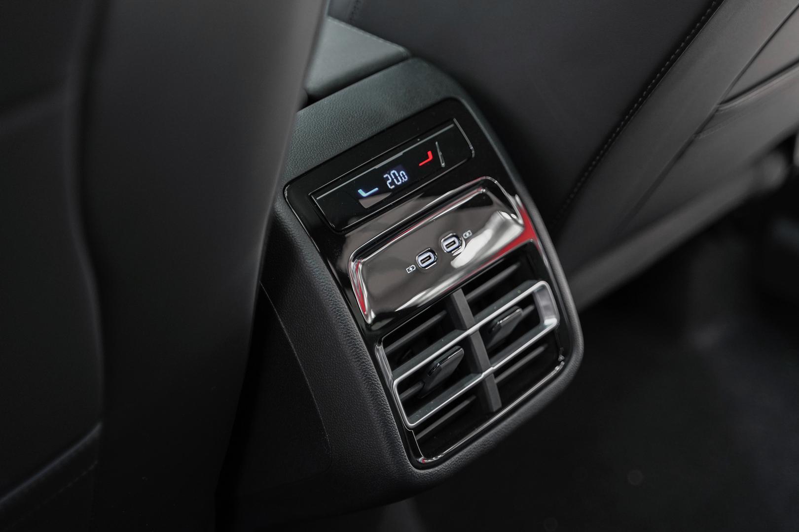 Volkswagen Tiguan 2025, серый, ДЦ Орехово