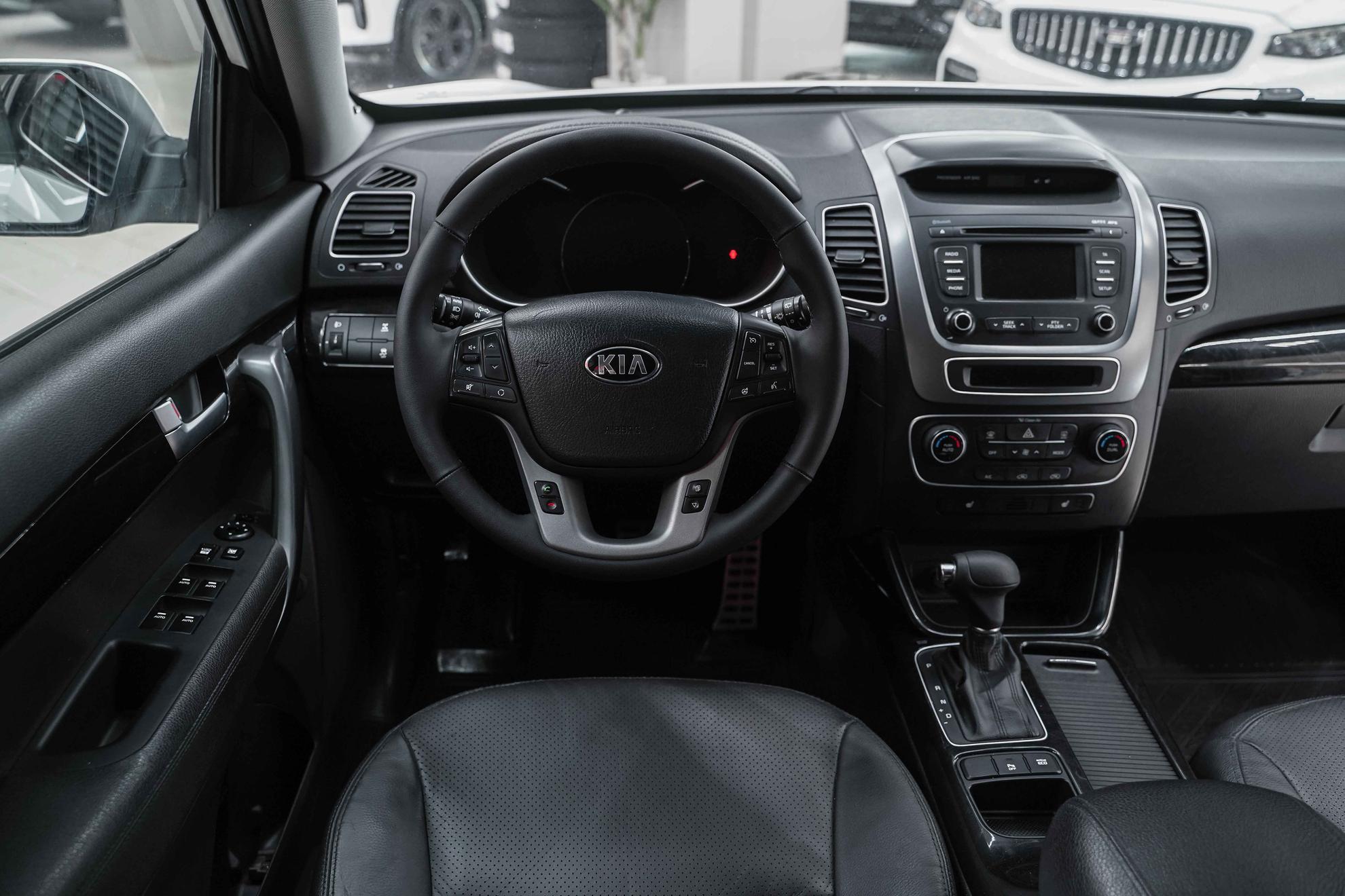 Kia Sorento 2014, белый, ДЦ Орехово