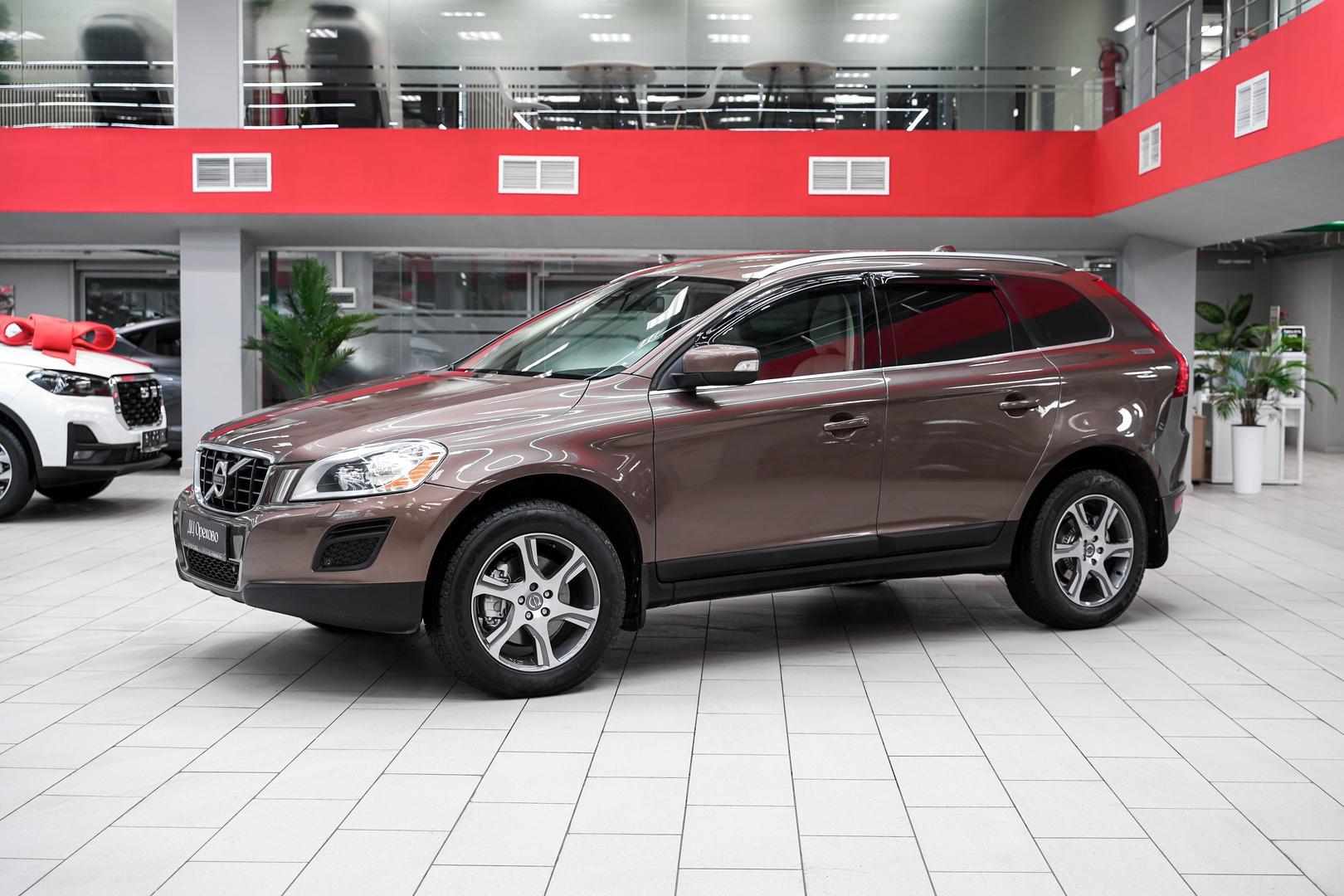 Volvo XC60 2012, коричневый, ДЦ Орехово