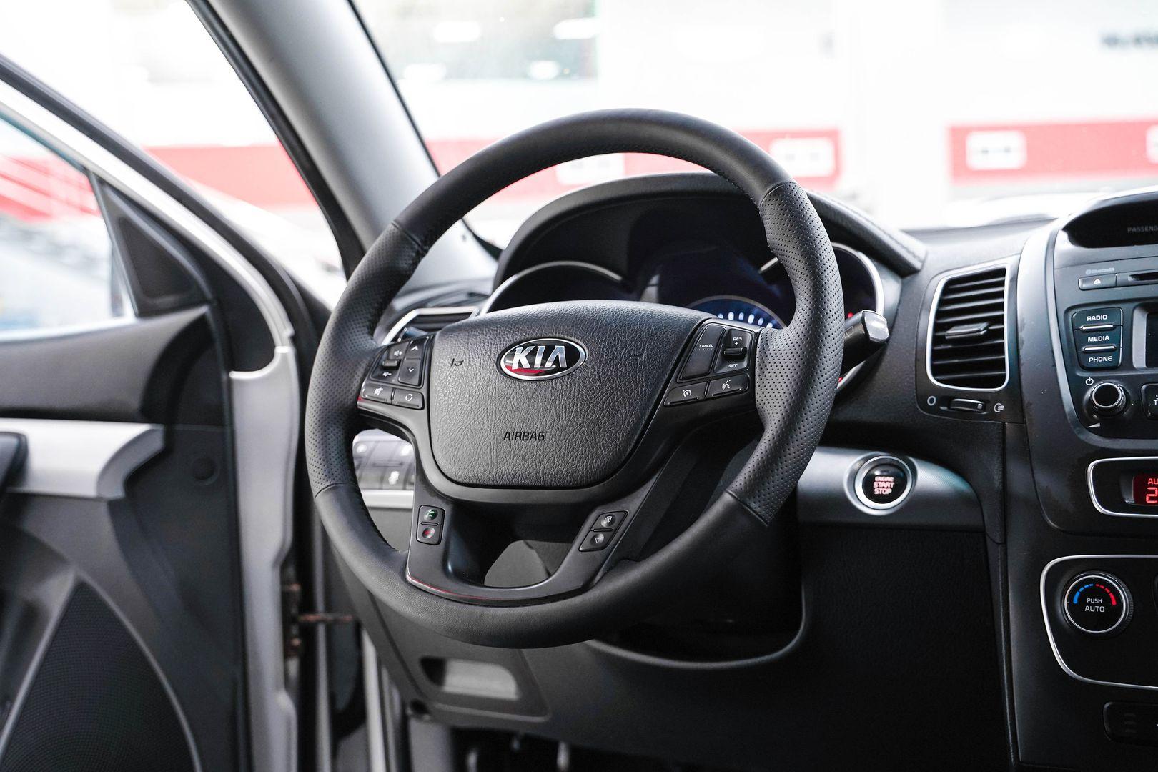 Kia Sorento 2014, серебряный, ДЦ Орехово