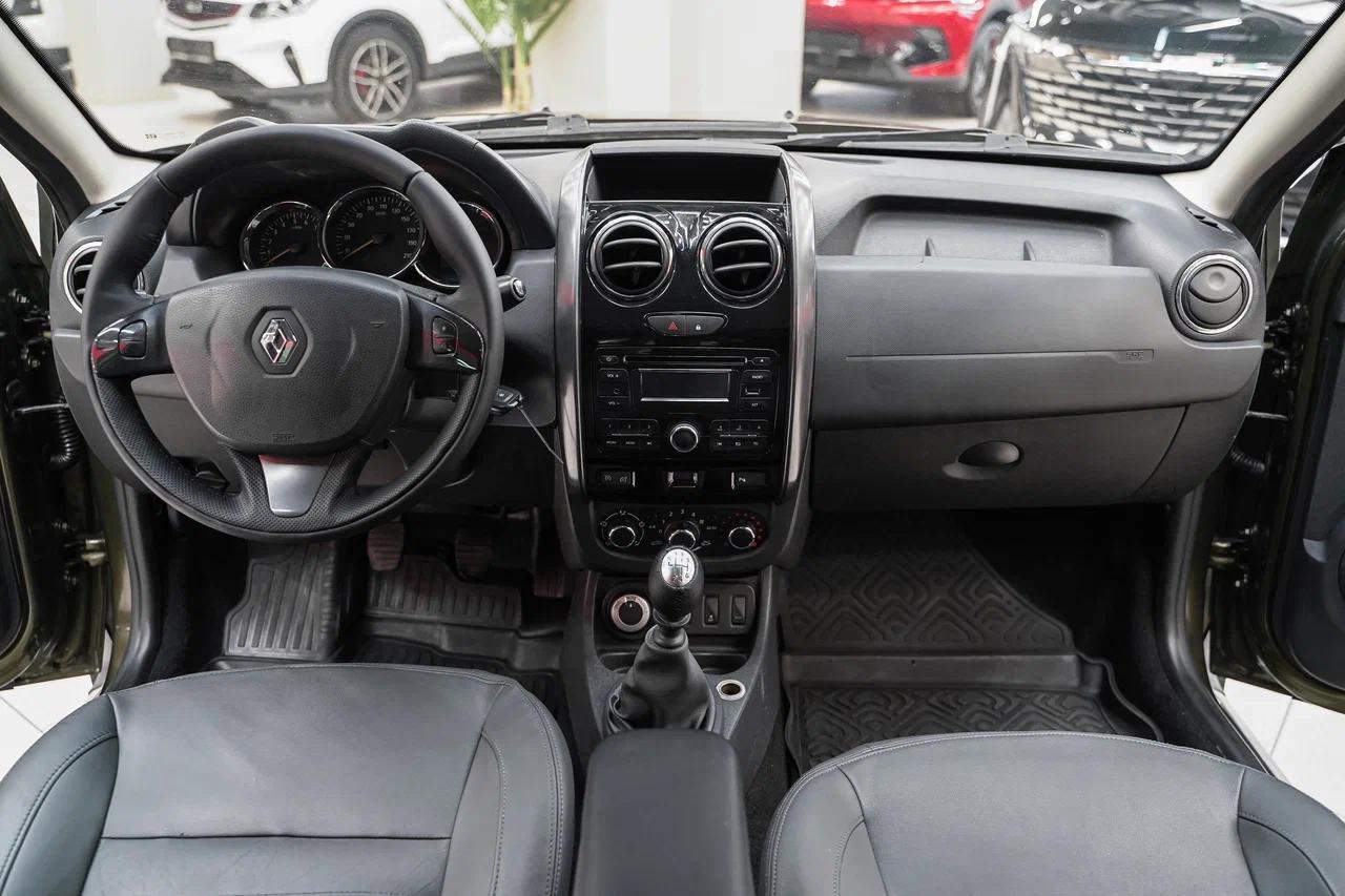 Renault Duster 2015, зеленый, ДЦ Орехово