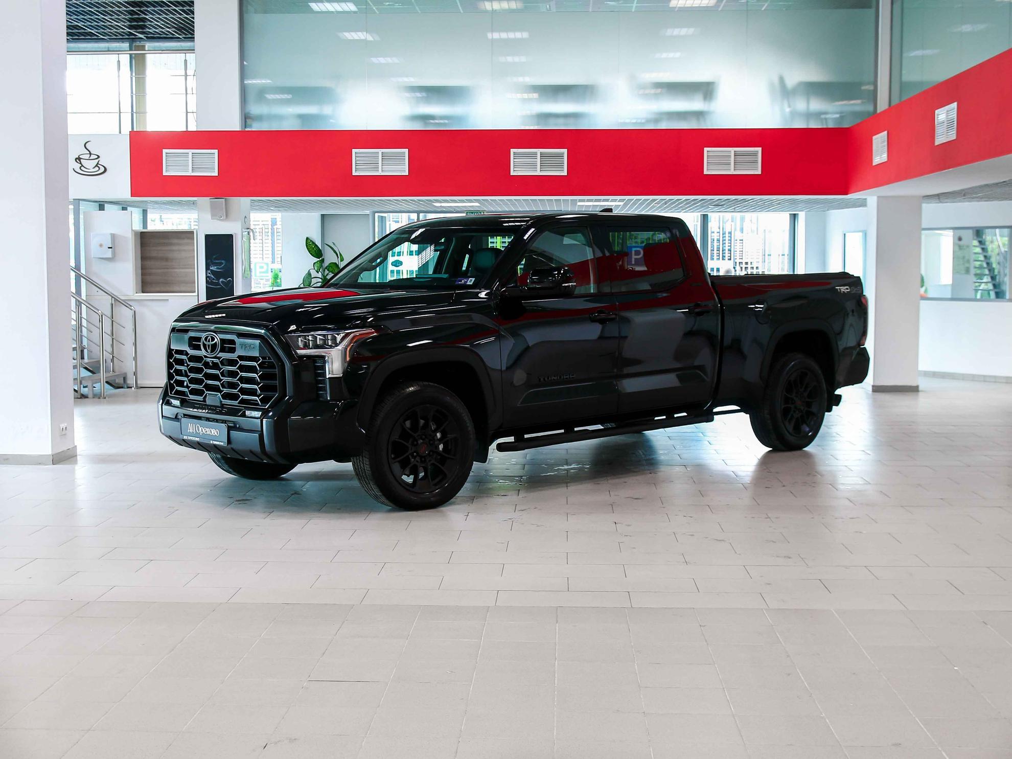 Toyota Tundra 2023, черный, ДЦ Орехово