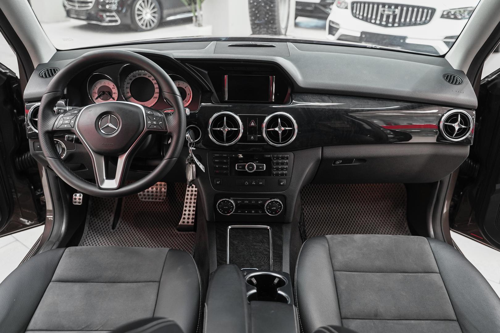 Mercedes-Benz GLK-Класс 2013, коричневый, ДЦ Орехово
