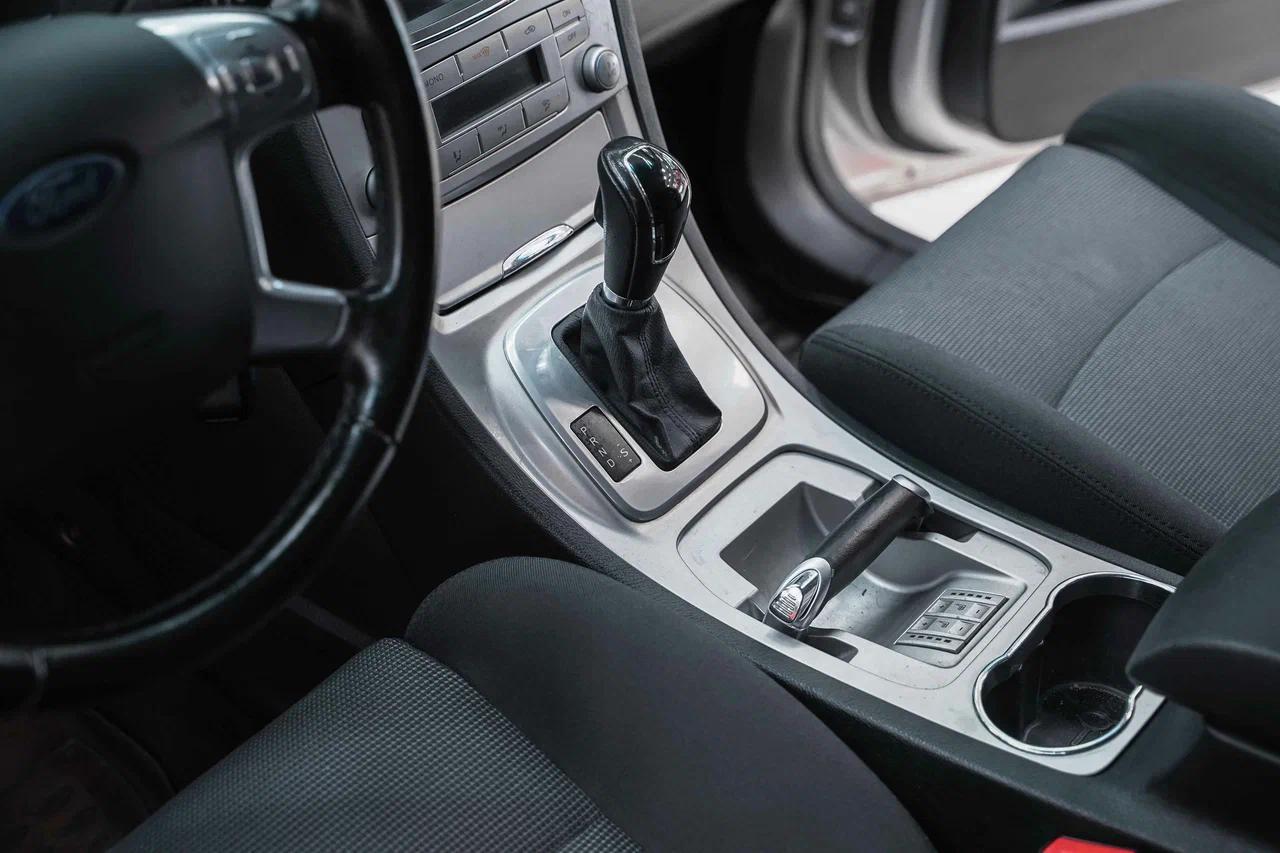 Ford S-MAX 2008, серебряный, ДЦ Орехово