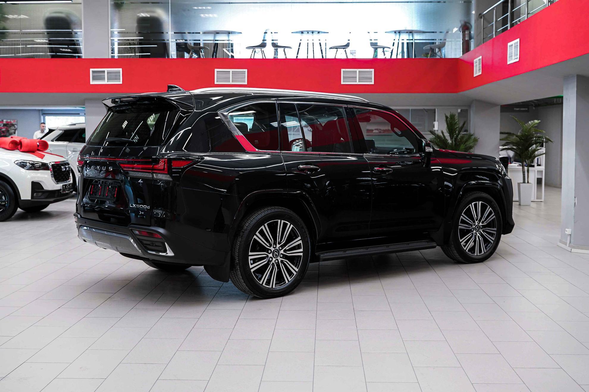 Lexus LX 2026, черный, ДЦ Орехово