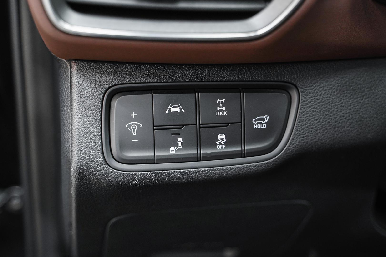 Hyundai Santa Fe 2019, черный, ДЦ Орехово