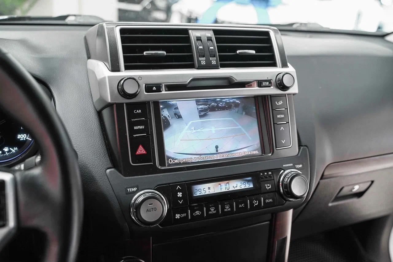 Toyota Land Cruiser Prado 2016, белый, ДЦ Орехово