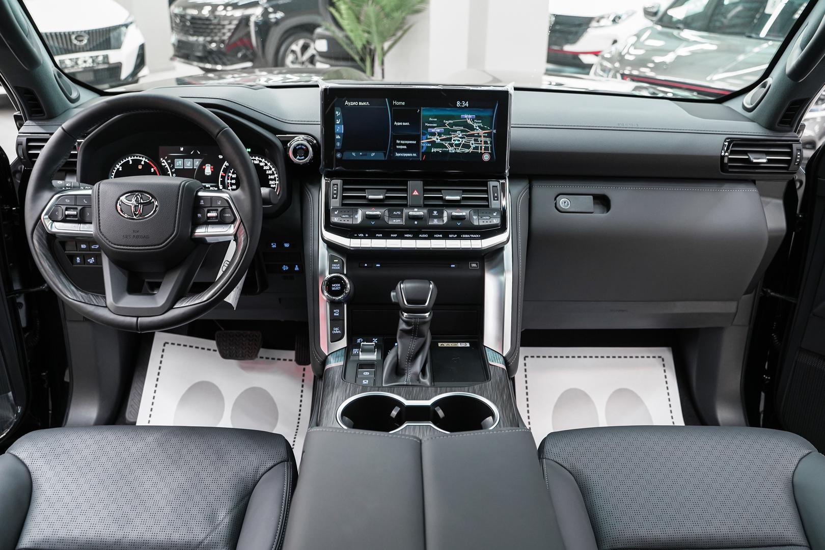 Toyota Land Cruiser 2024, черный, ДЦ Орехово