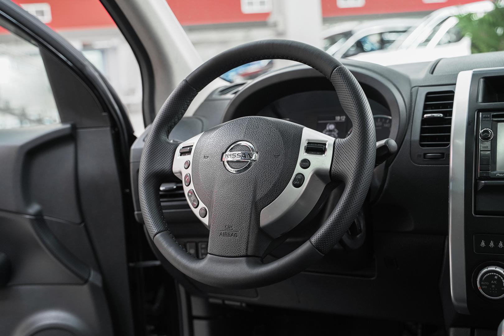 Nissan X-Trail 2012, черный, ДЦ Орехово