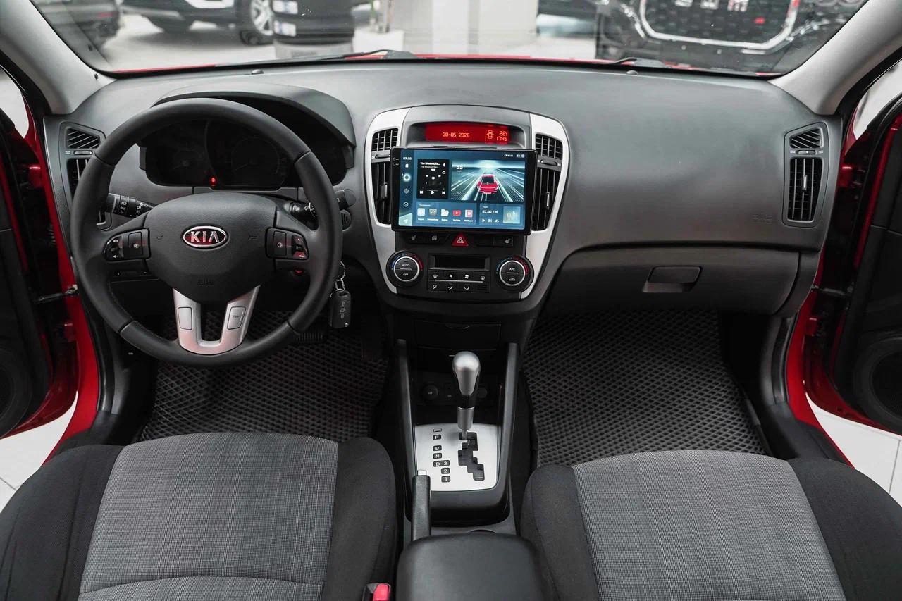 Kia Ceed 2011, красный, ДЦ Орехово