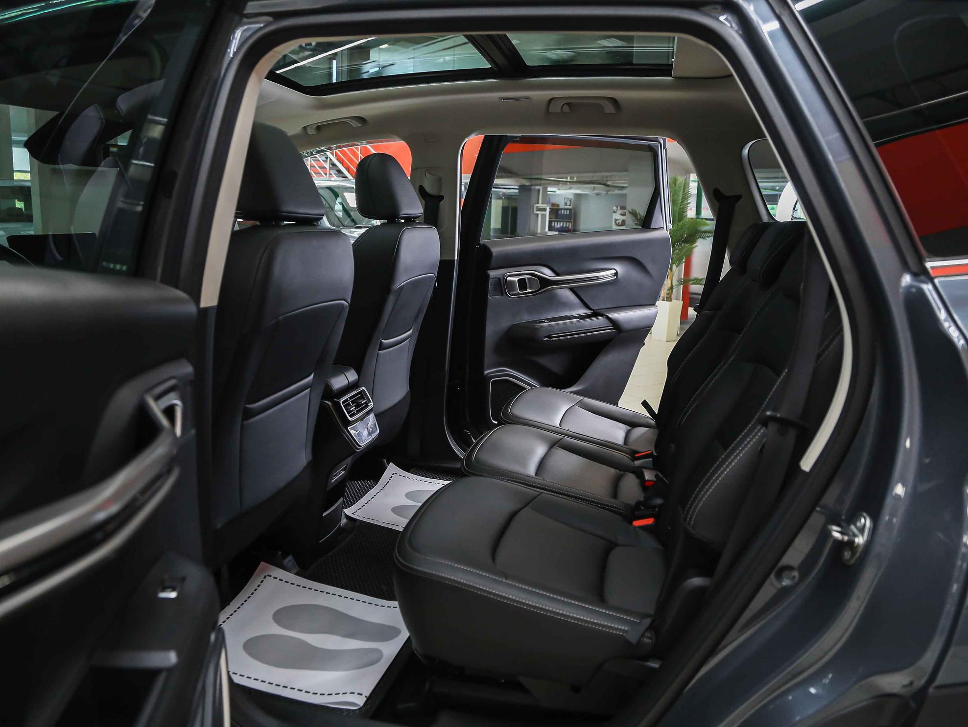Geely Okavango 2023, серый, ДЦ Орехово