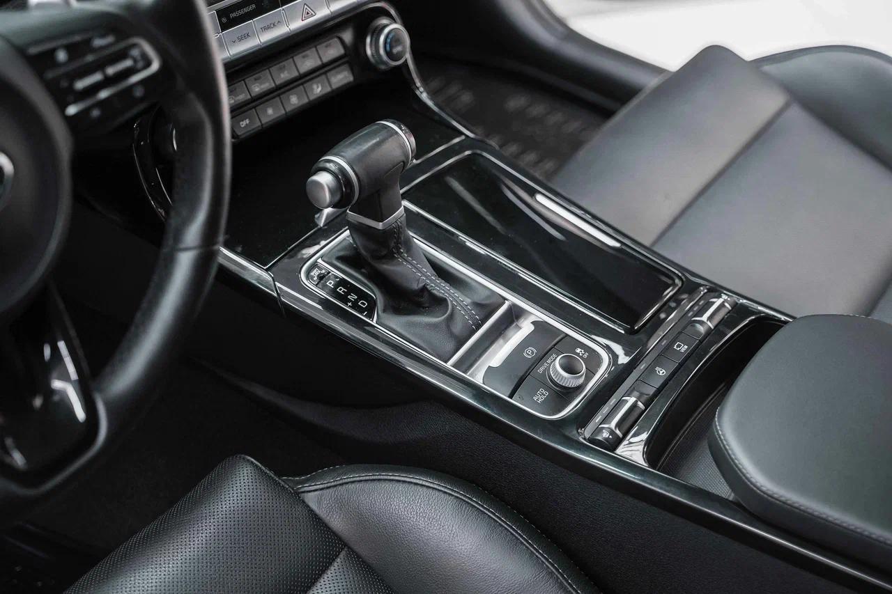 Kia Stinger 2018, белый, ДЦ Орехово
