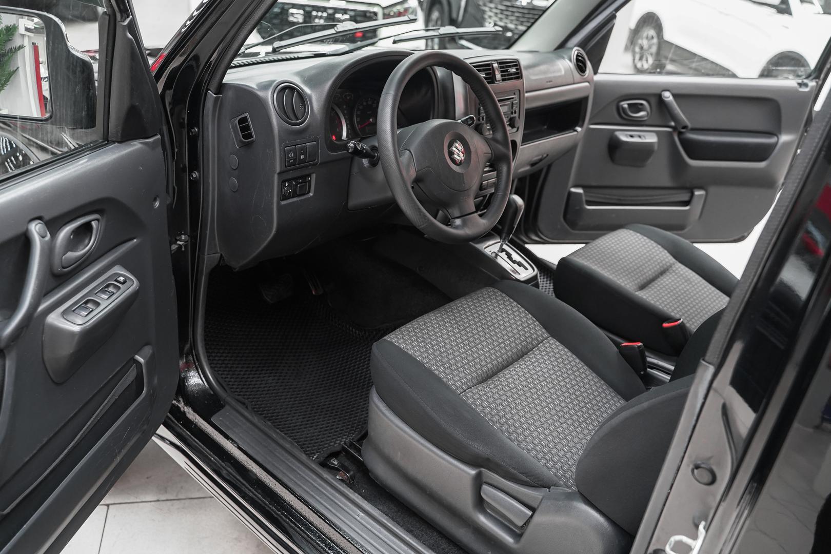 Suzuki Jimny 2011, черный, ДЦ Орехово