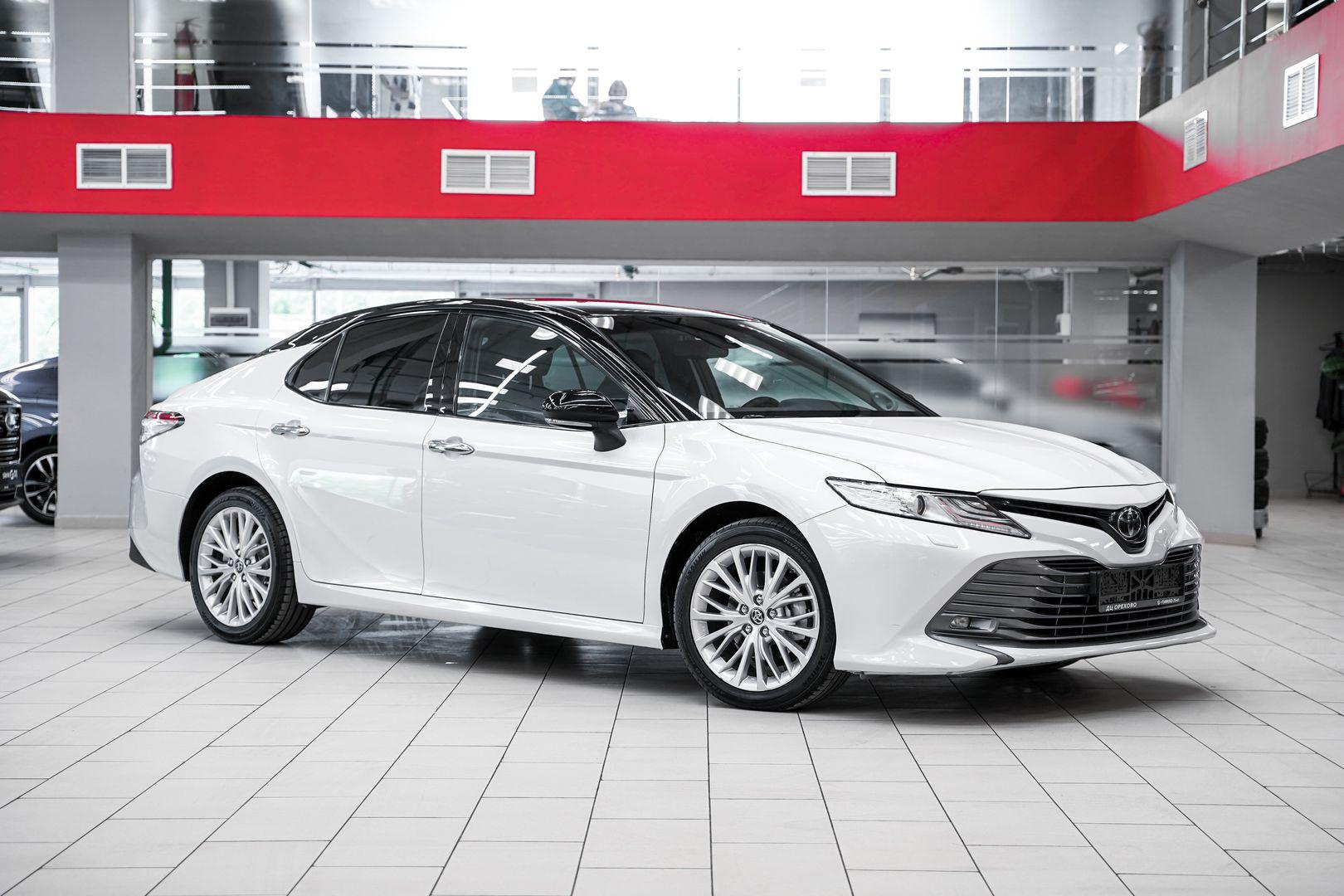 Toyota Camry 2019, белый, ДЦ Орехово