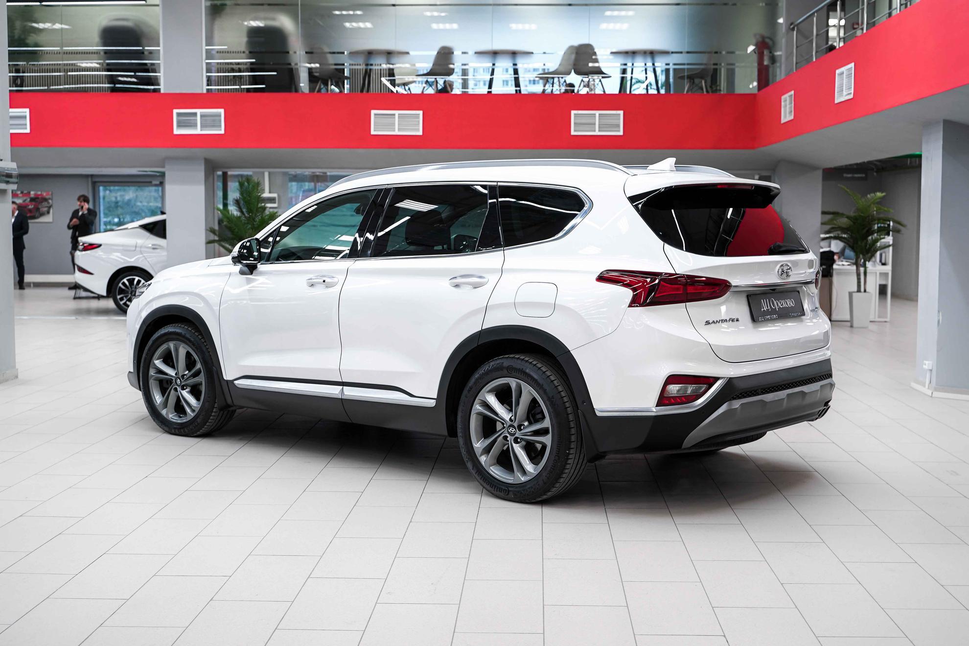 Hyundai Santa Fe 2018, белый, ДЦ Орехово