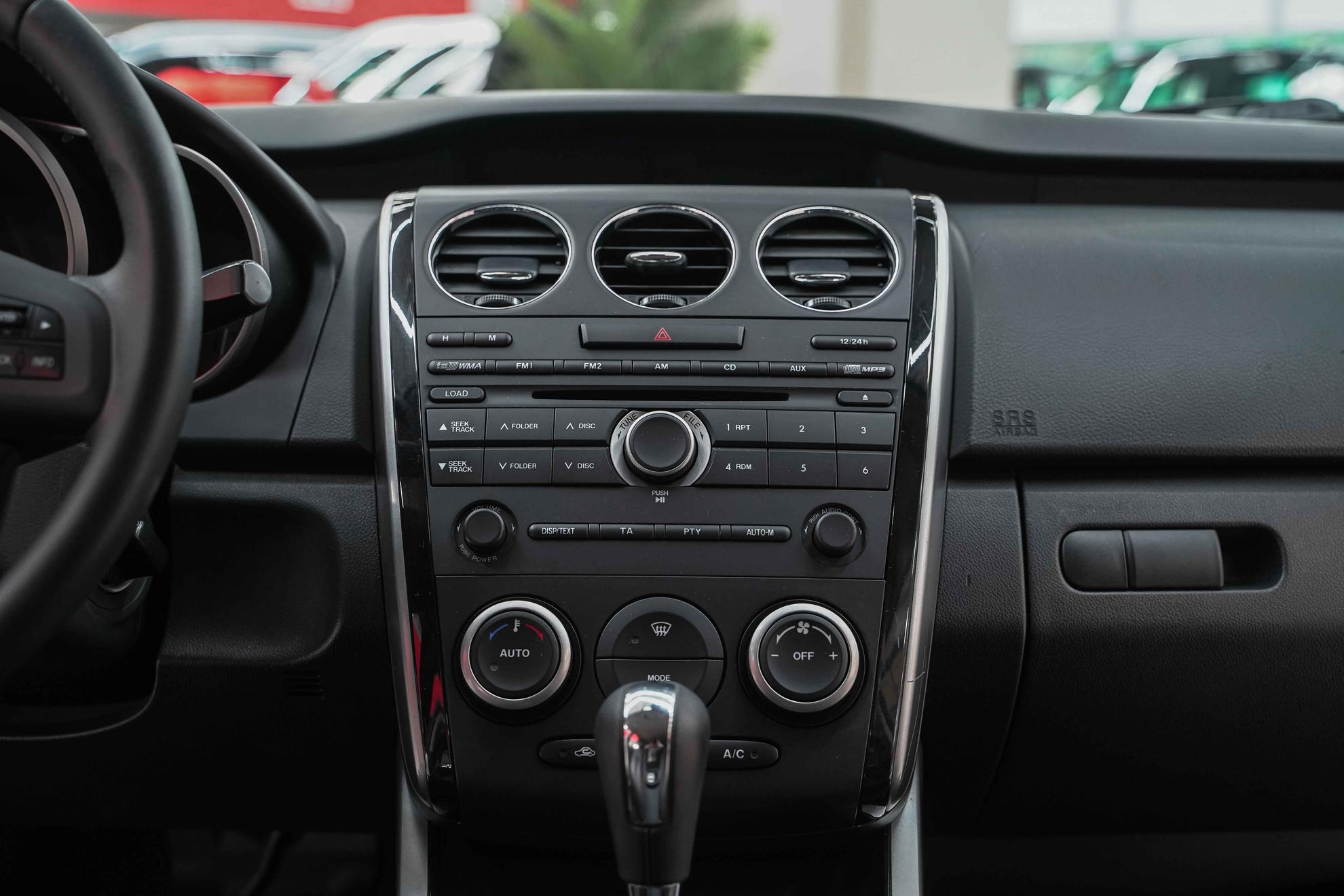 Mazda CX-7 2011, белый, ДЦ Орехово