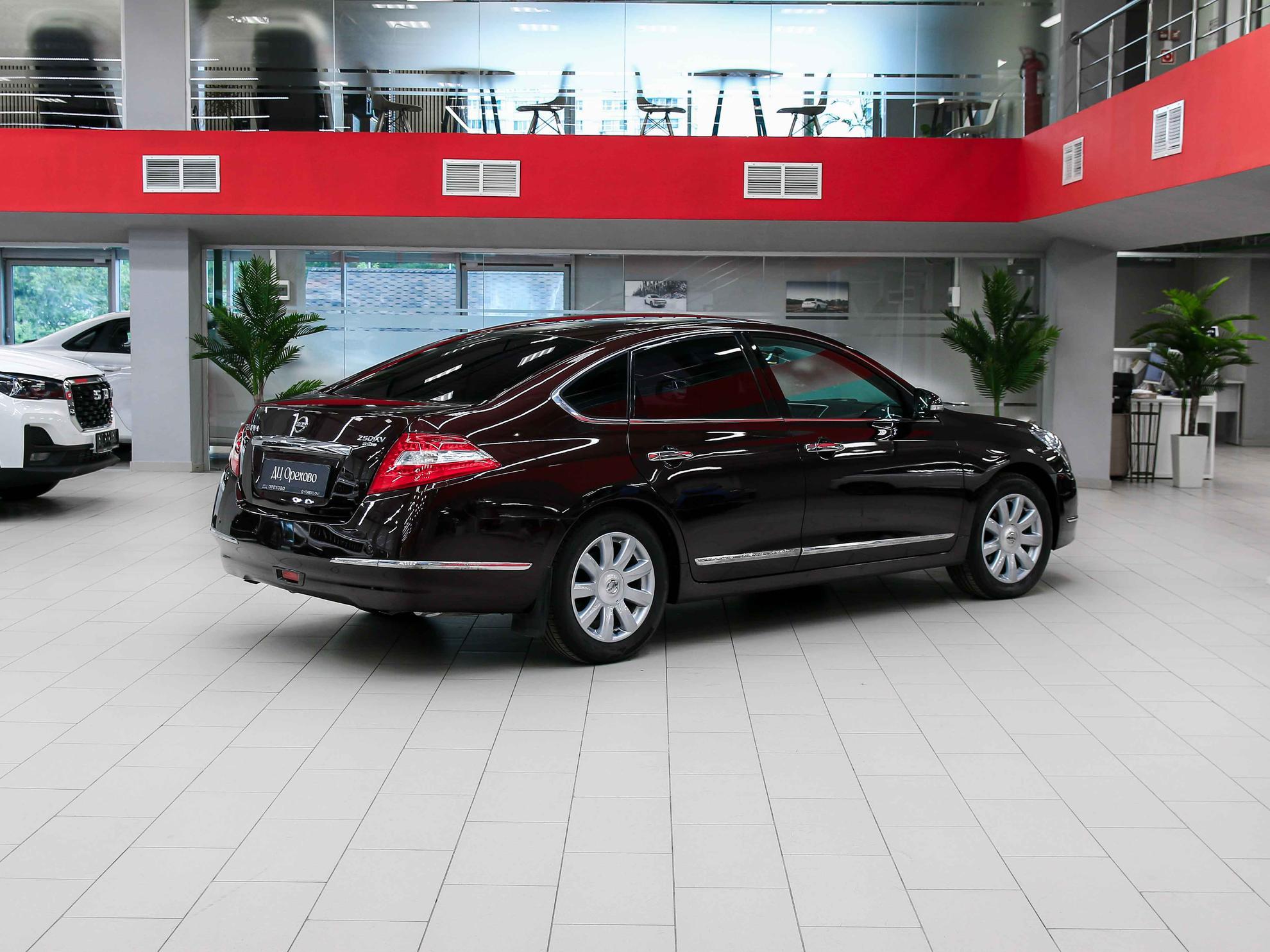 Nissan Teana 2008, красный, ДЦ Орехово