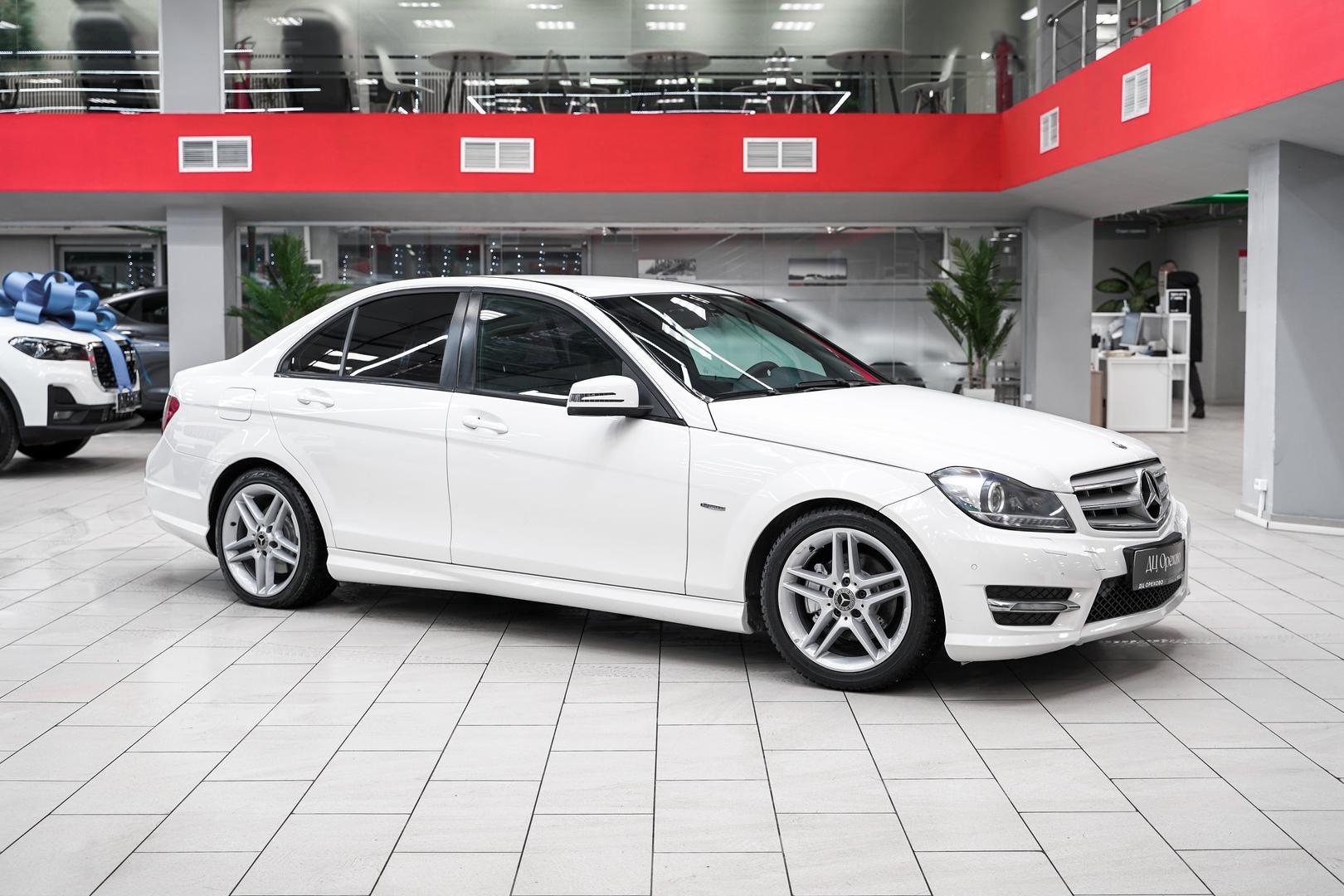 Mercedes-Benz C-Класс 2012, белый, ДЦ Орехово