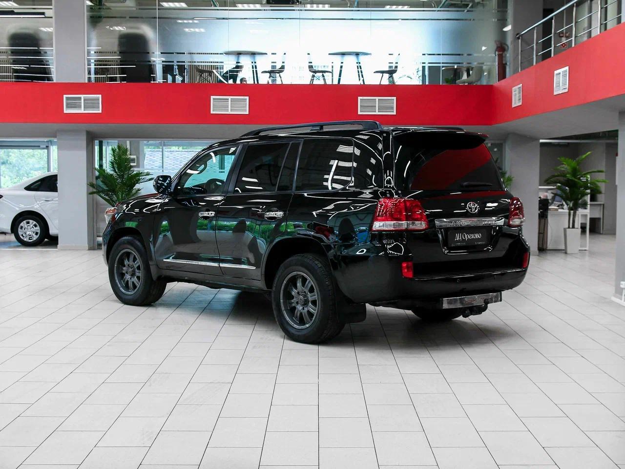 Toyota Land Cruiser 2008, черный, ДЦ Орехово