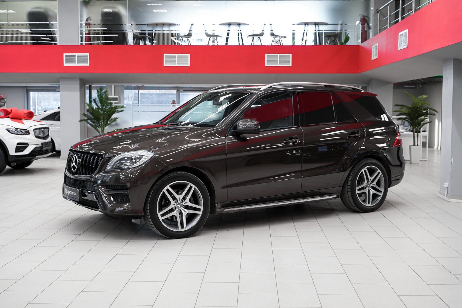 Mercedes-Benz M-Класс 2012, коричневый, ДЦ Орехово