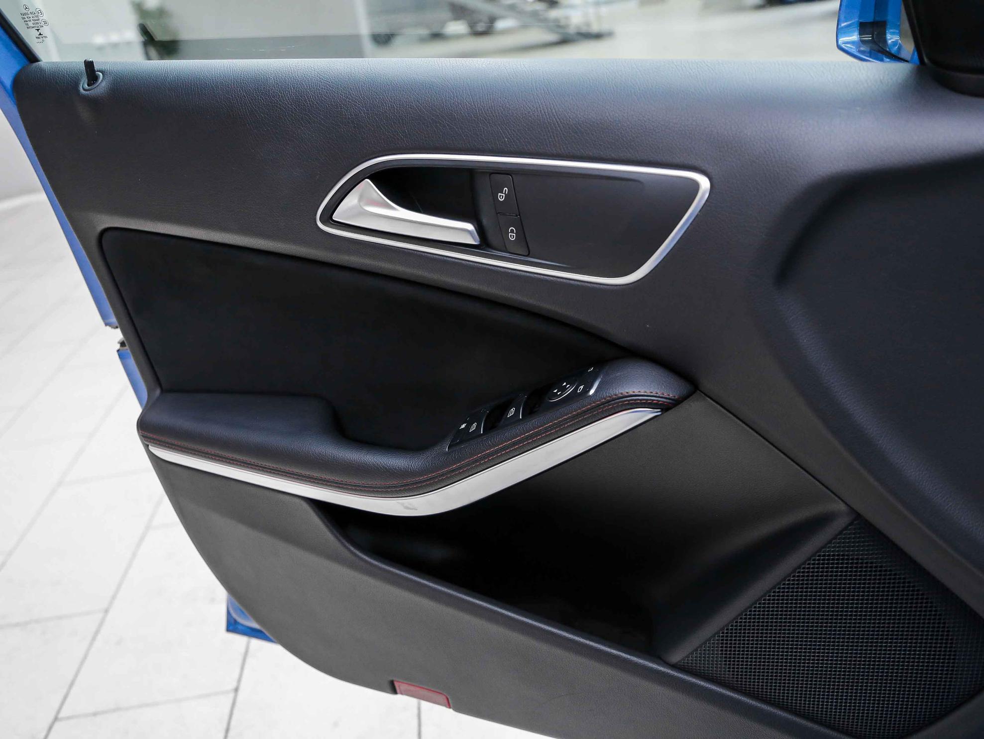 Mercedes-Benz A-Класс 2013, голубой, ДЦ Орехово