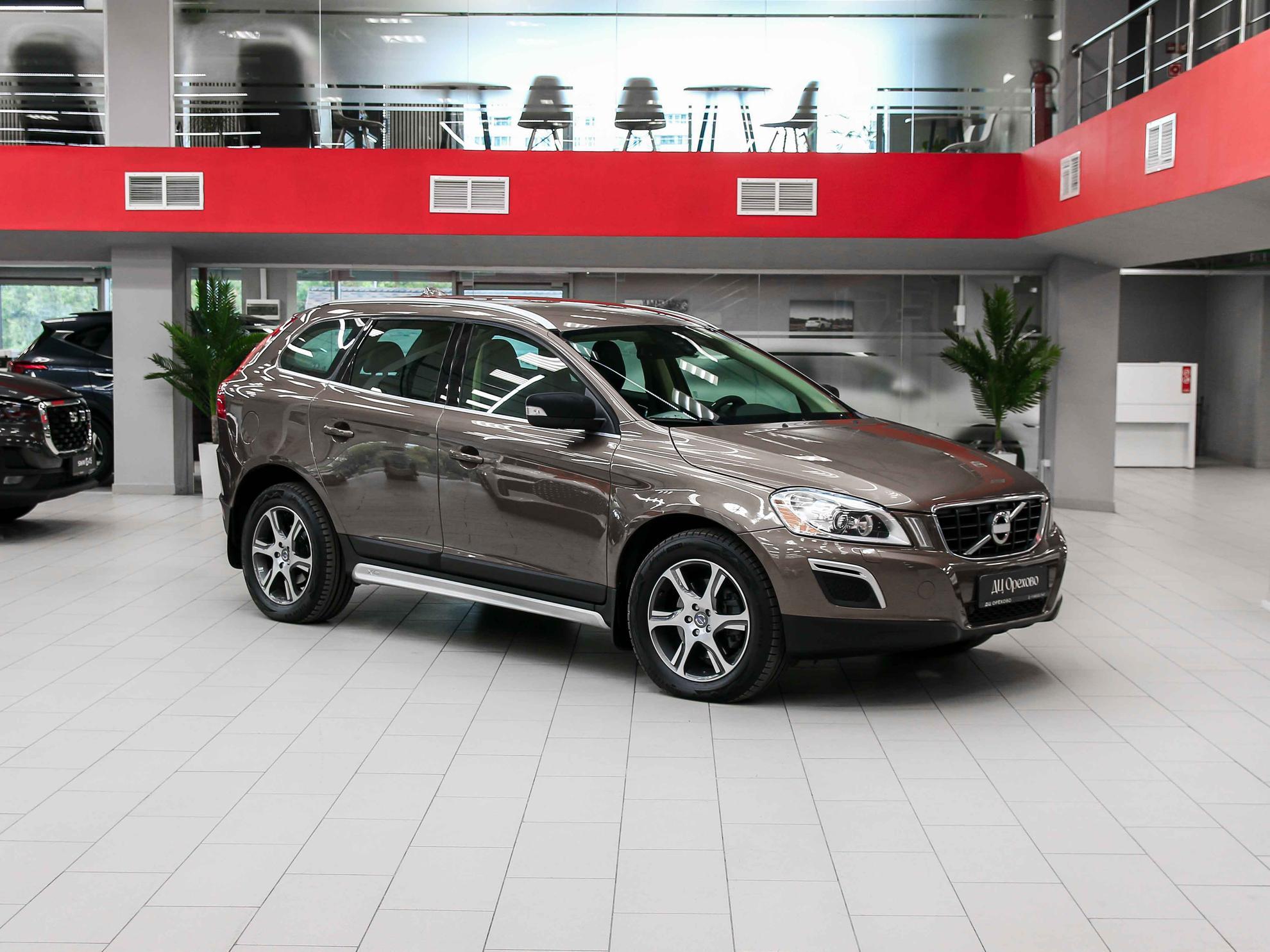 Volvo XC60 2012, коричневый, ДЦ Орехово