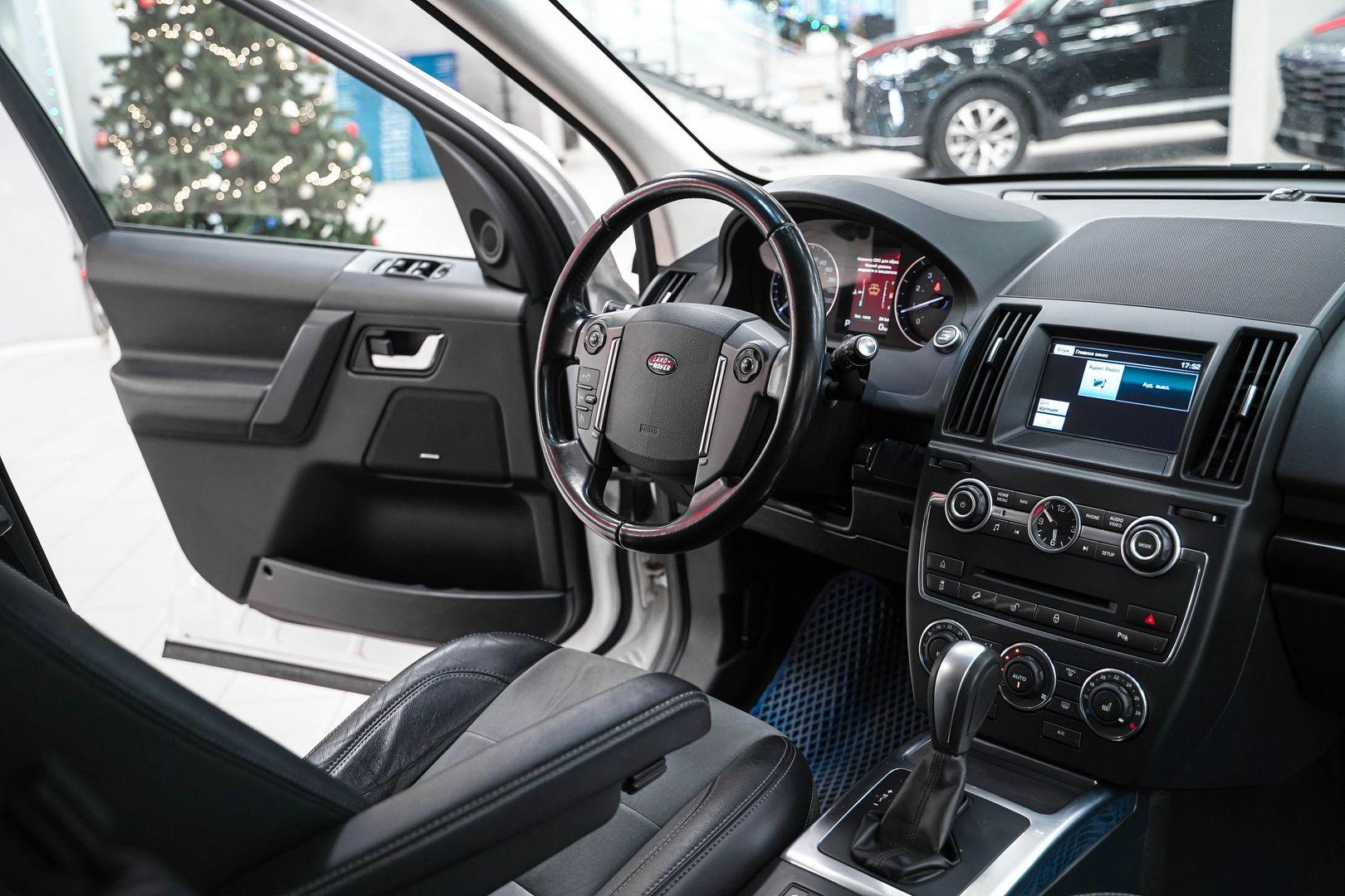 Land Rover Freelander 2014, белый, ДЦ Орехово