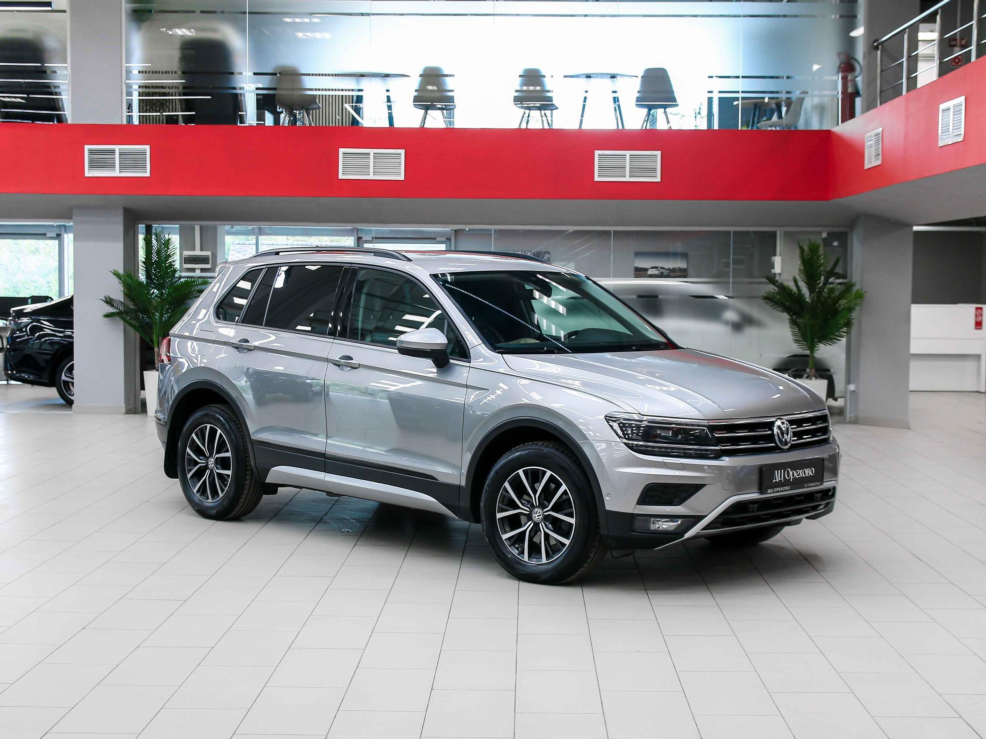 Volkswagen Tiguan 2020, серый, ДЦ Орехово