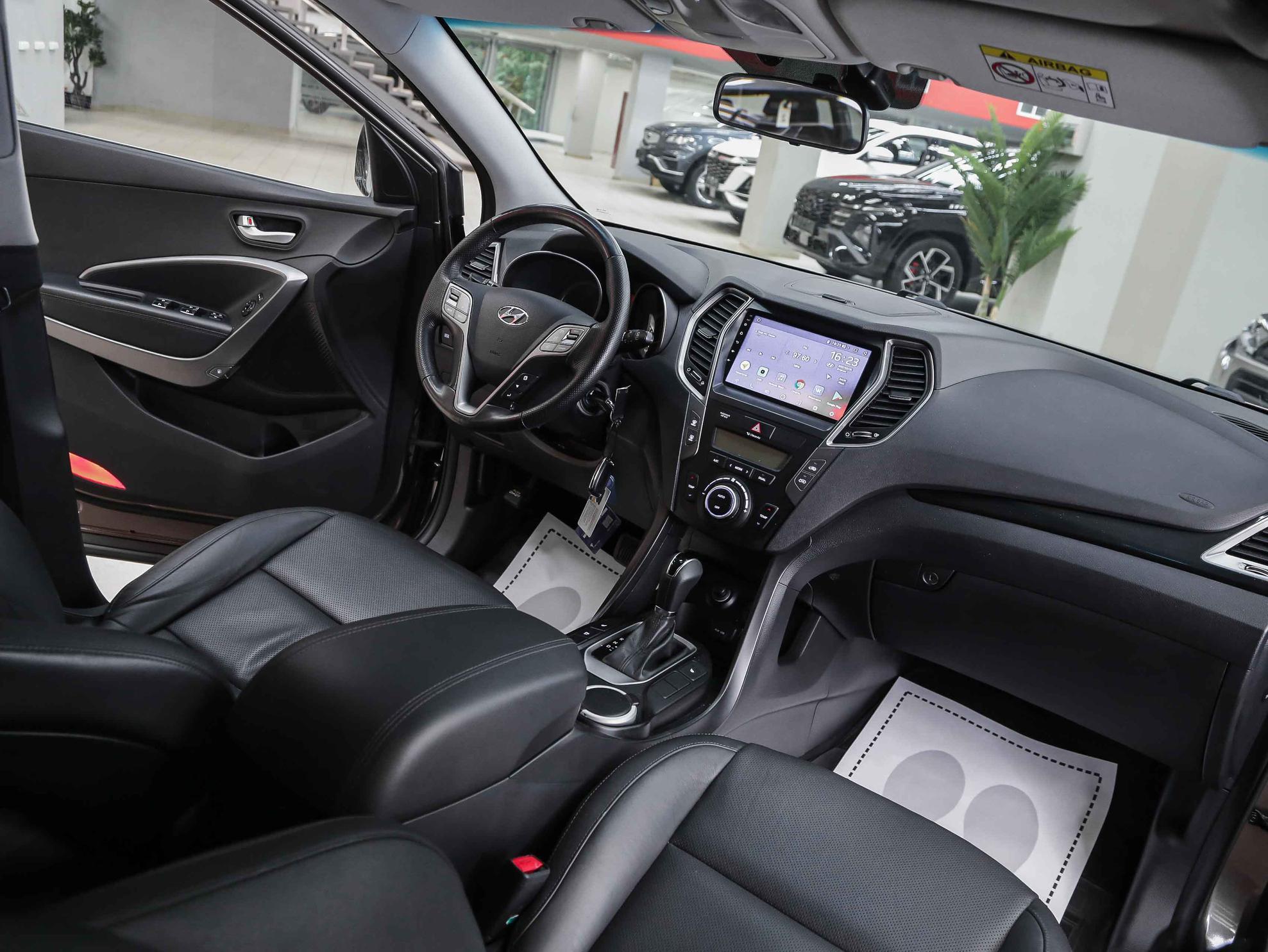 Hyundai Santa Fe 2015, коричневый, ДЦ Орехово