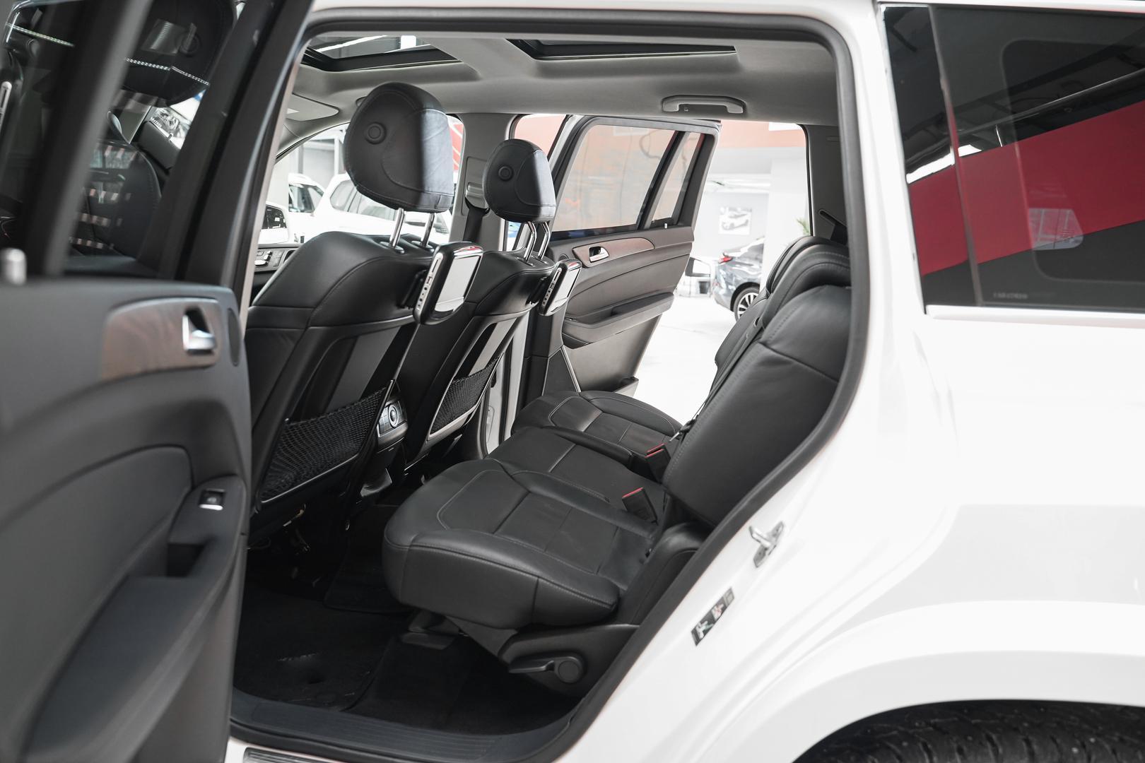 Mercedes-Benz GLS 2016, белый, ДЦ Орехово