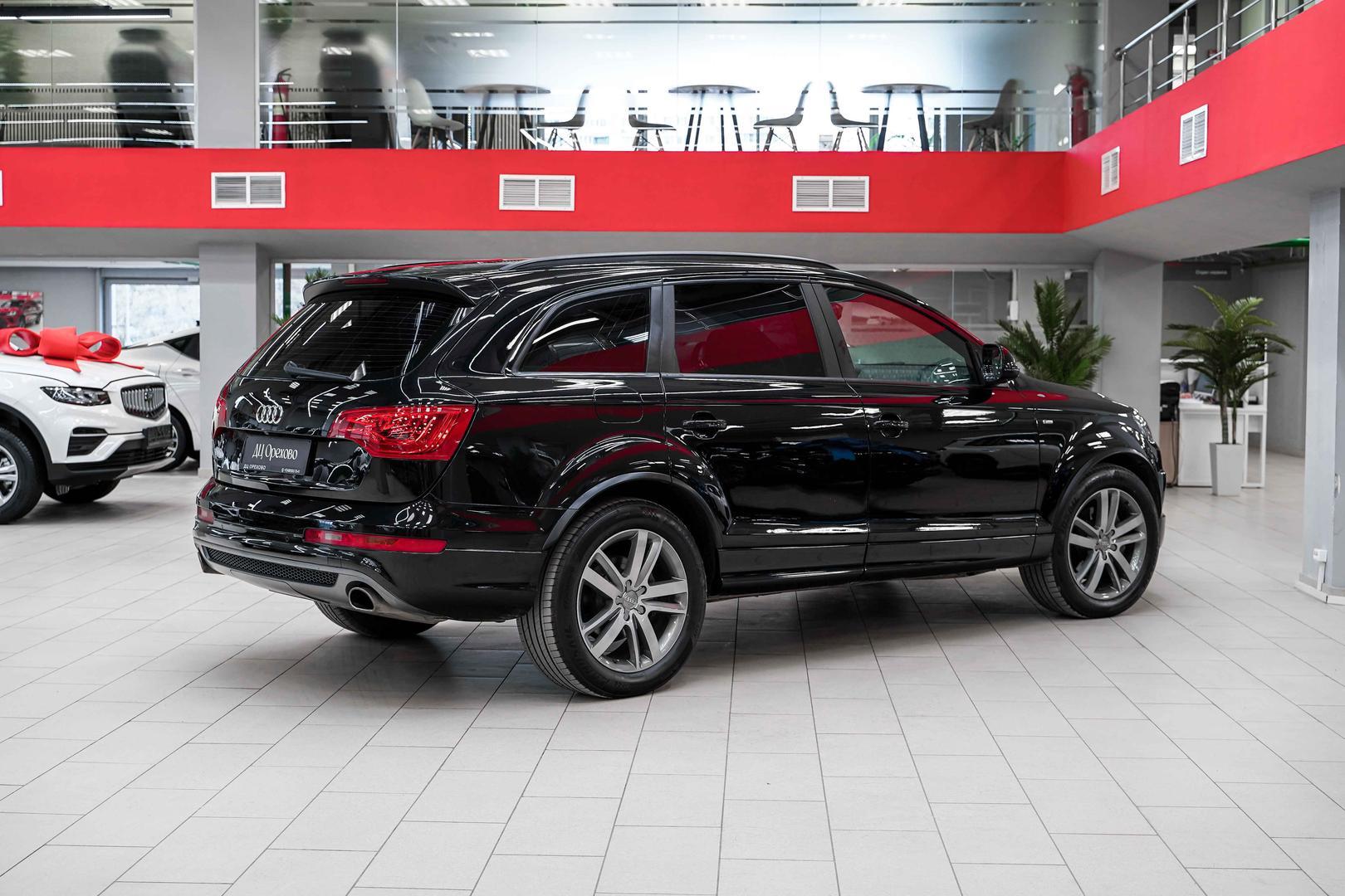 Audi Q7 2013, черный, ДЦ Орехово