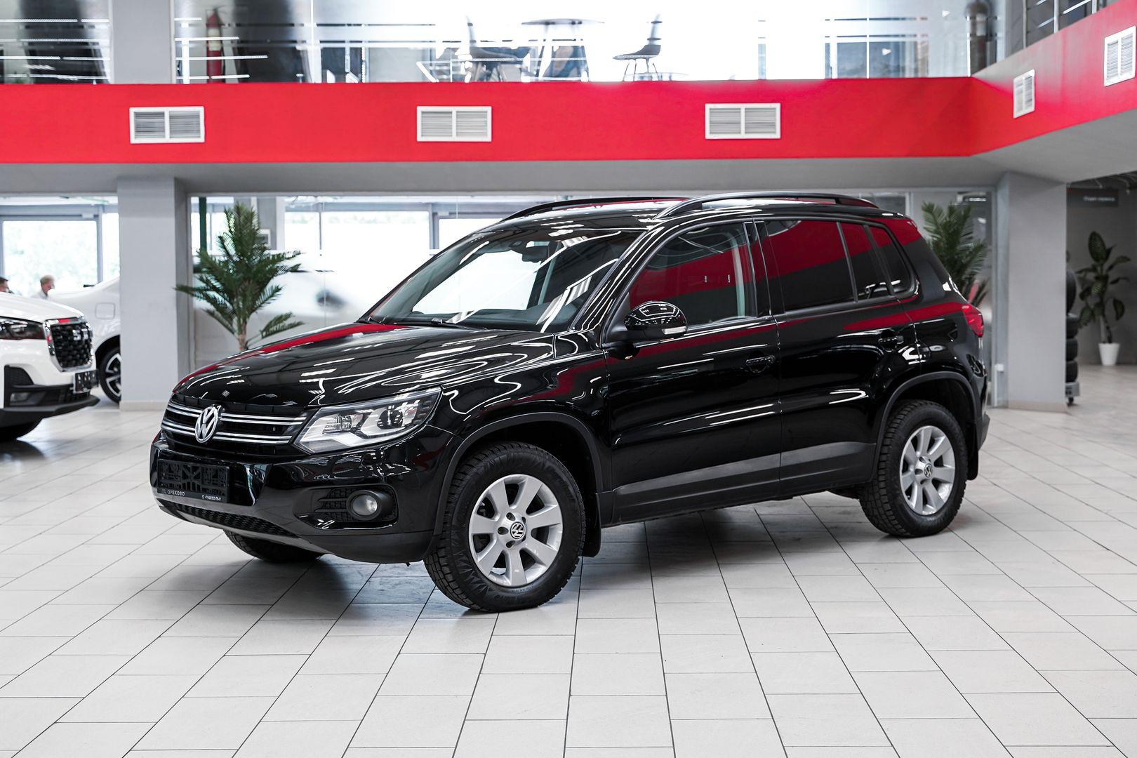 Volkswagen Tiguan 2012, черный, ДЦ Орехово