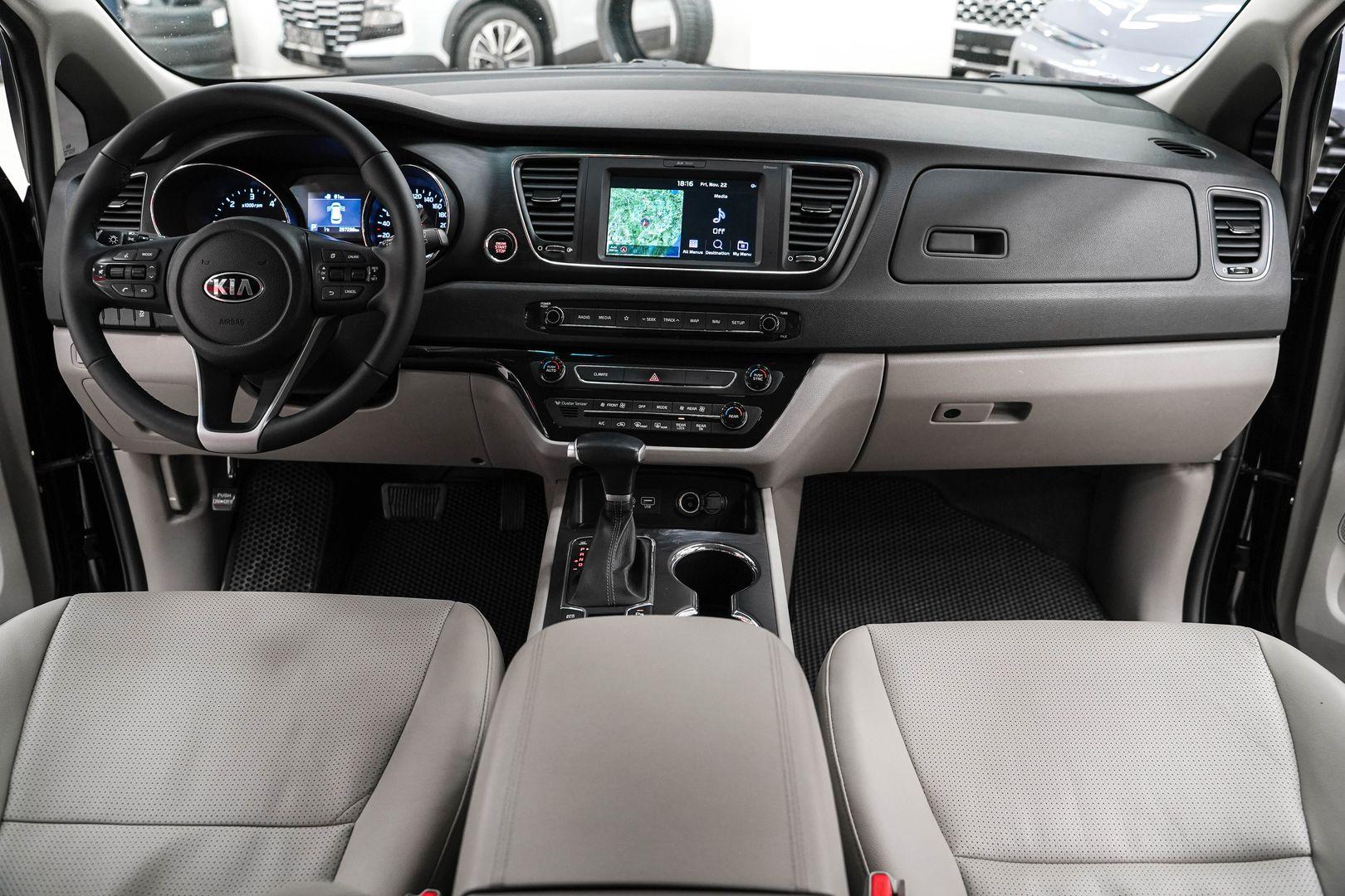 Kia Carnival 2019, черный, ДЦ Орехово