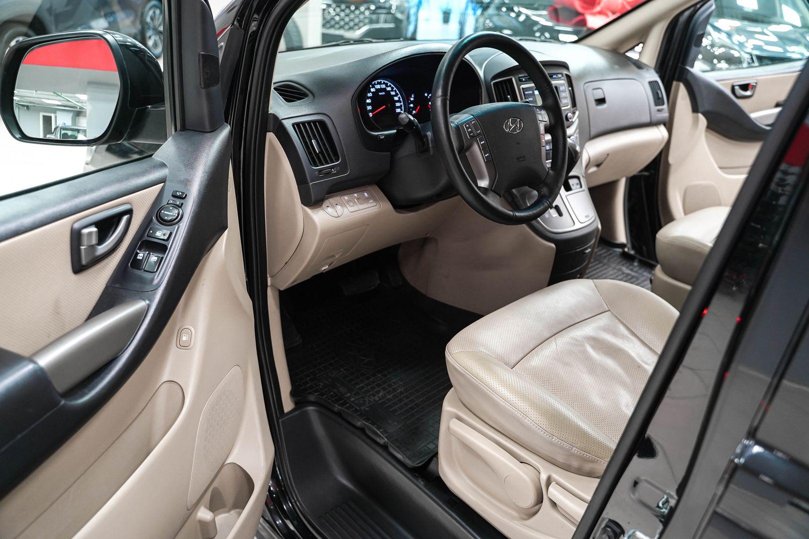 Hyundai H-1 2018, черный, ДЦ Орехово