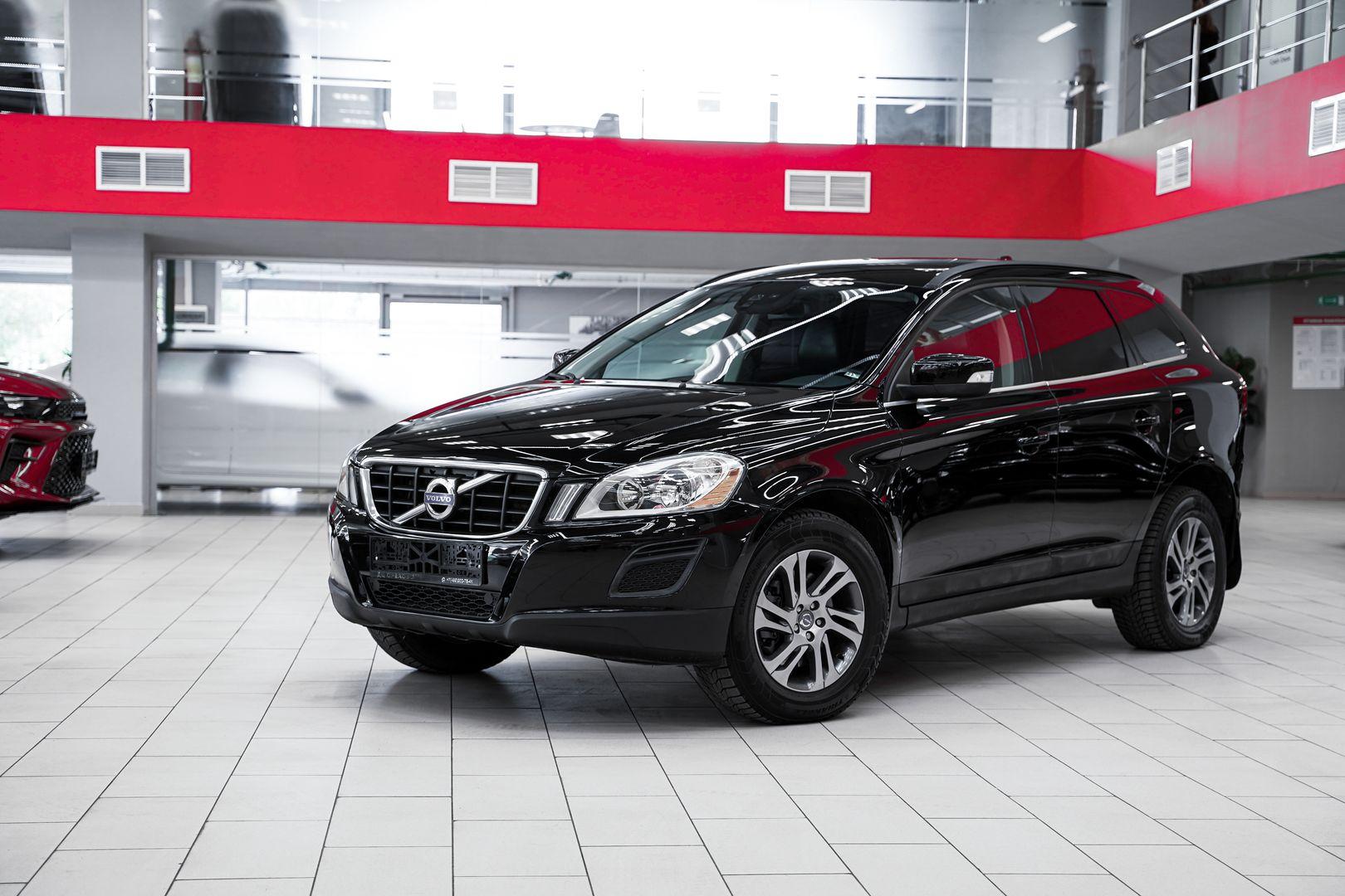 Volvo XC60 2012, черный, ДЦ Орехово