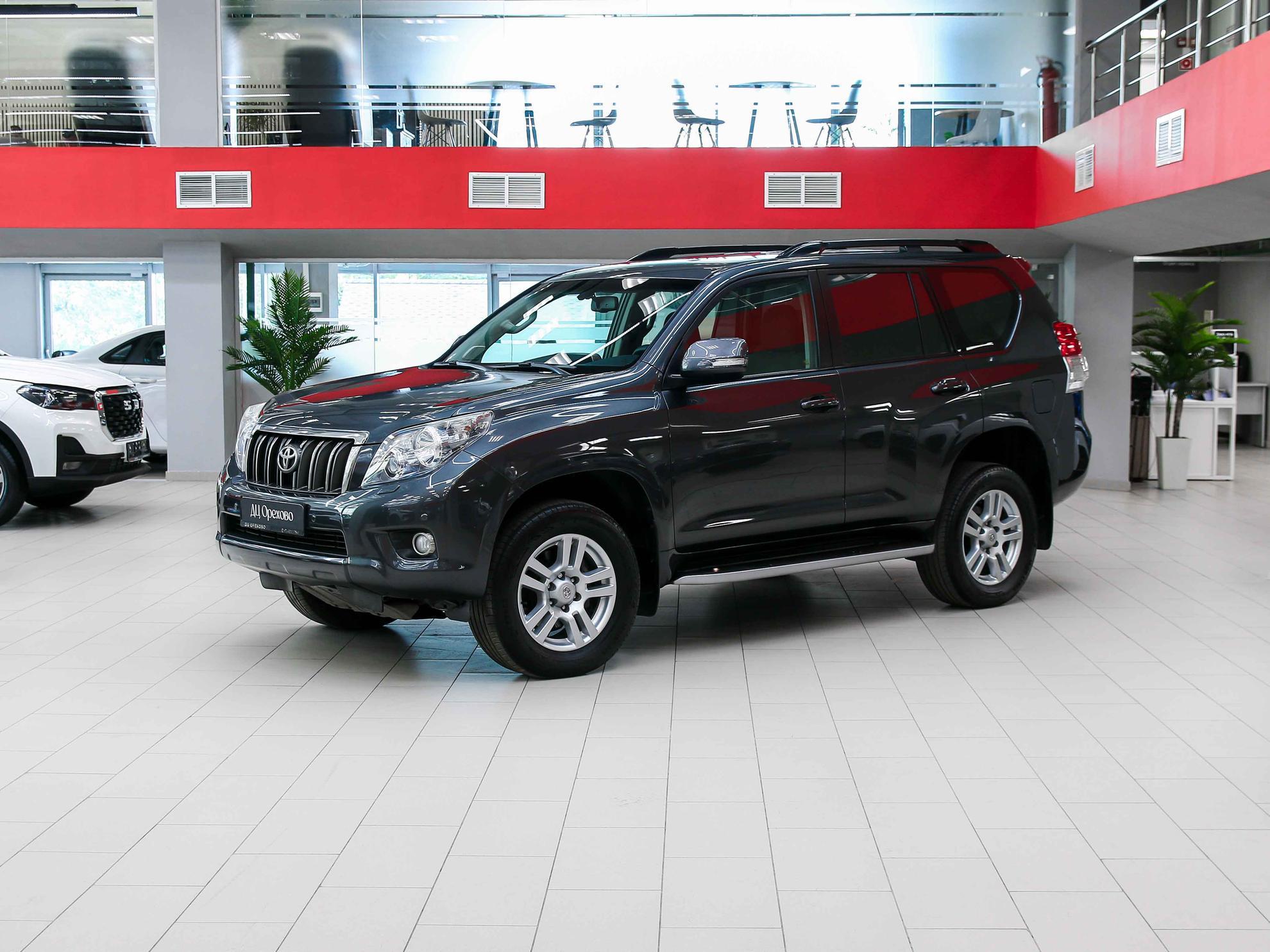 Toyota Land Cruiser Prado 2011, серый, ДЦ Орехово