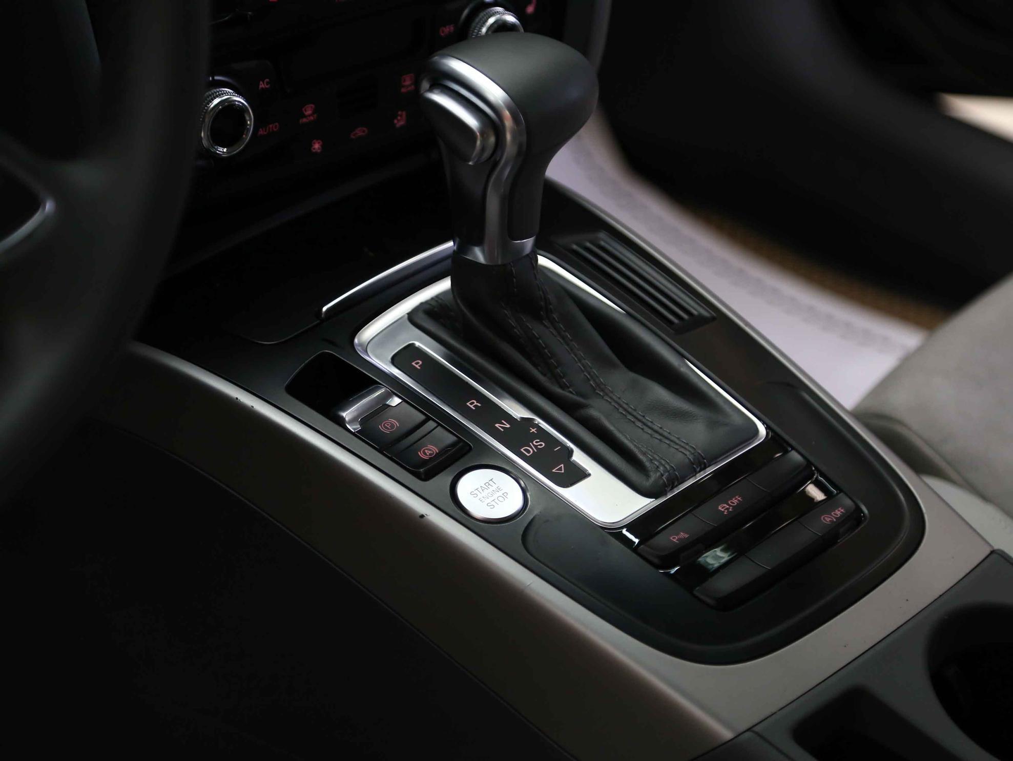 Audi A4 2012, синий, ДЦ Орехово