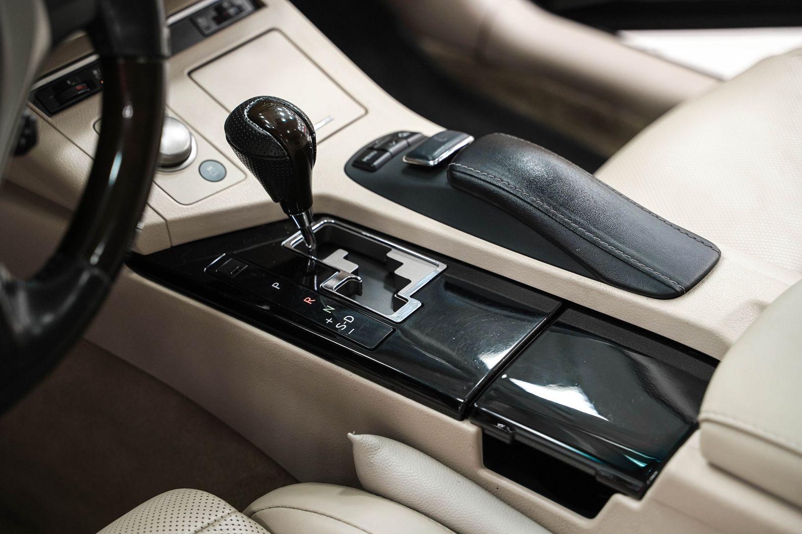 Lexus ES 2014, черный, ДЦ Орехово