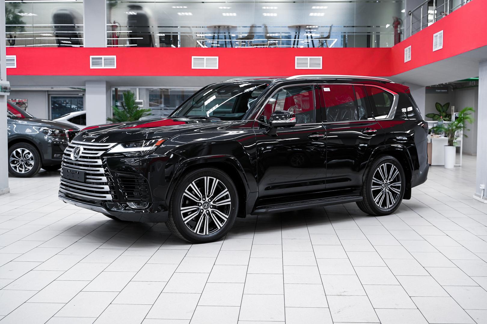 Lexus LX 2025, черный, ДЦ Орехово