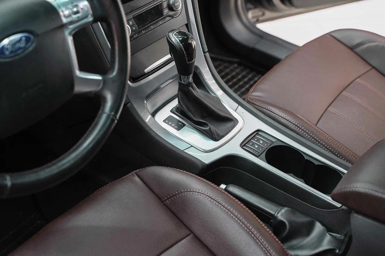 Ford Mondeo 2010, серый, ДЦ Орехово